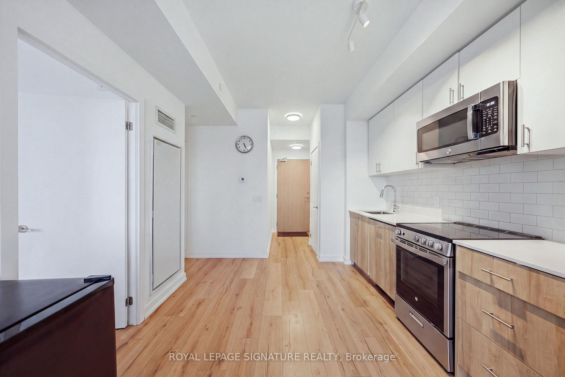 Photo 10 of Unit 406, 1195 The Queensway, Etobicoke, Islington-City Centre West — HOMEH