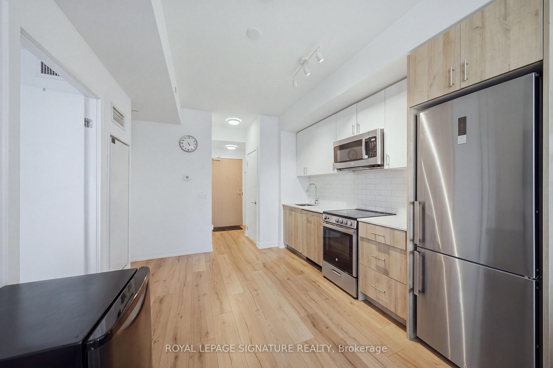 Photo 11 of Unit 406, 1195 The Queensway, Etobicoke, Islington-City Centre West — HOMEH