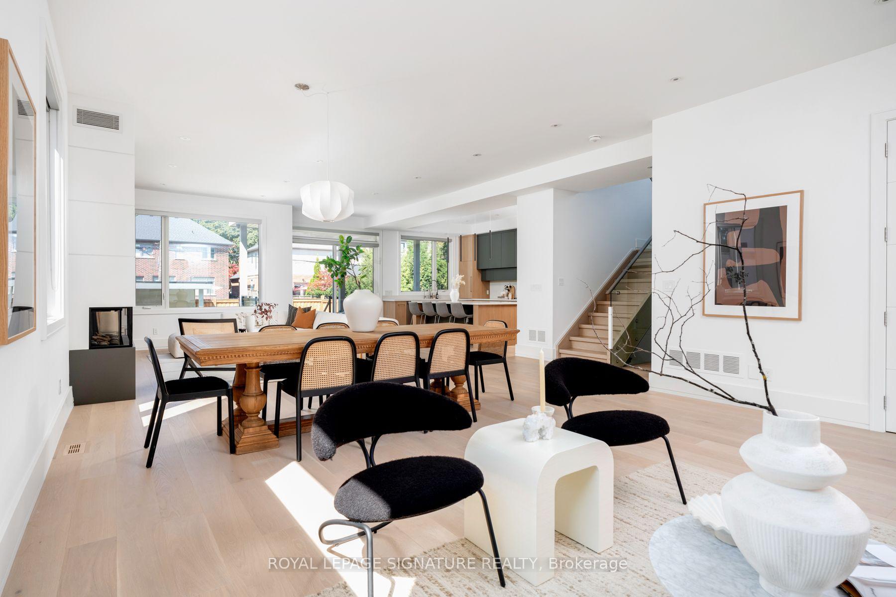 Photo 10 of 34 Edgecroft Road, Etobicoke, Stonegate-Queensway — HOMEH
