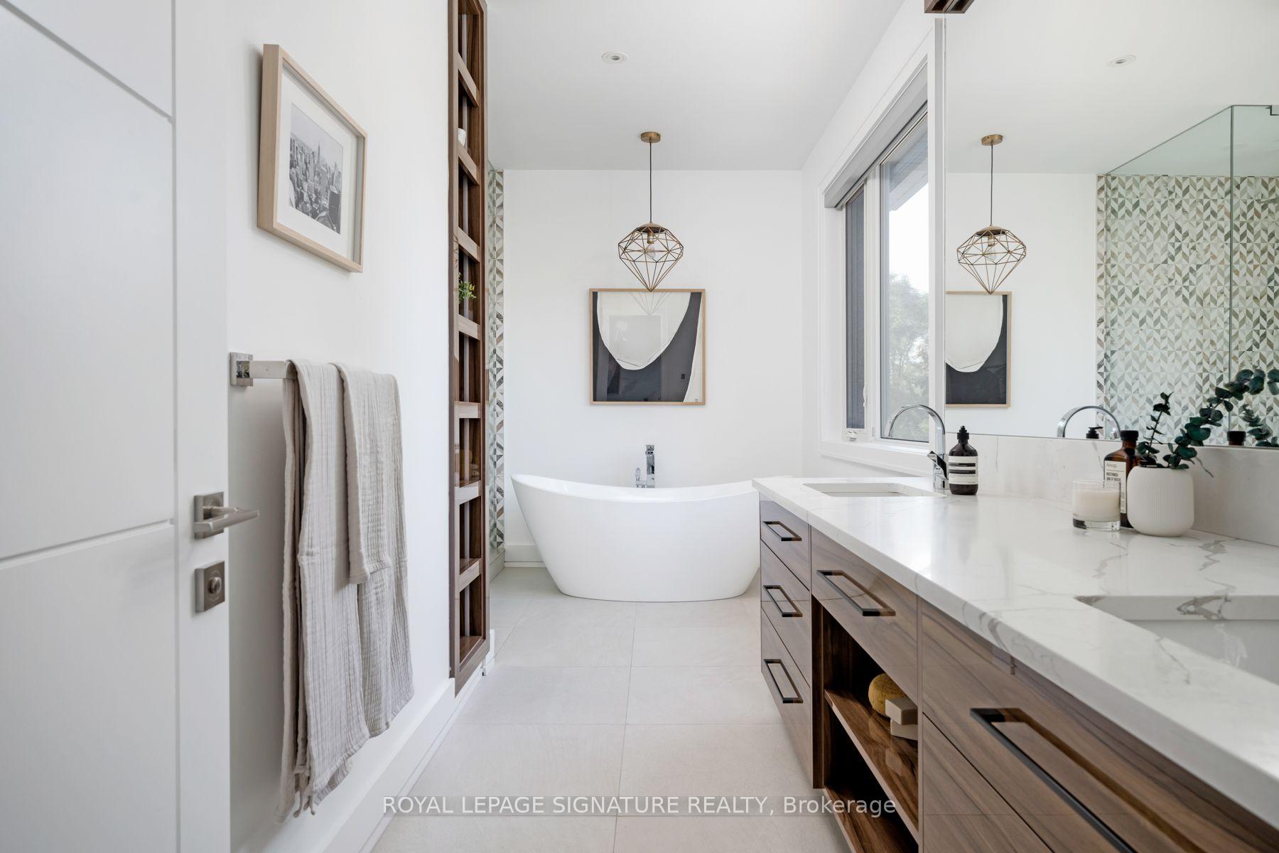 Photo 26 of 34 Edgecroft Road, Etobicoke, Stonegate-Queensway — HOMEH