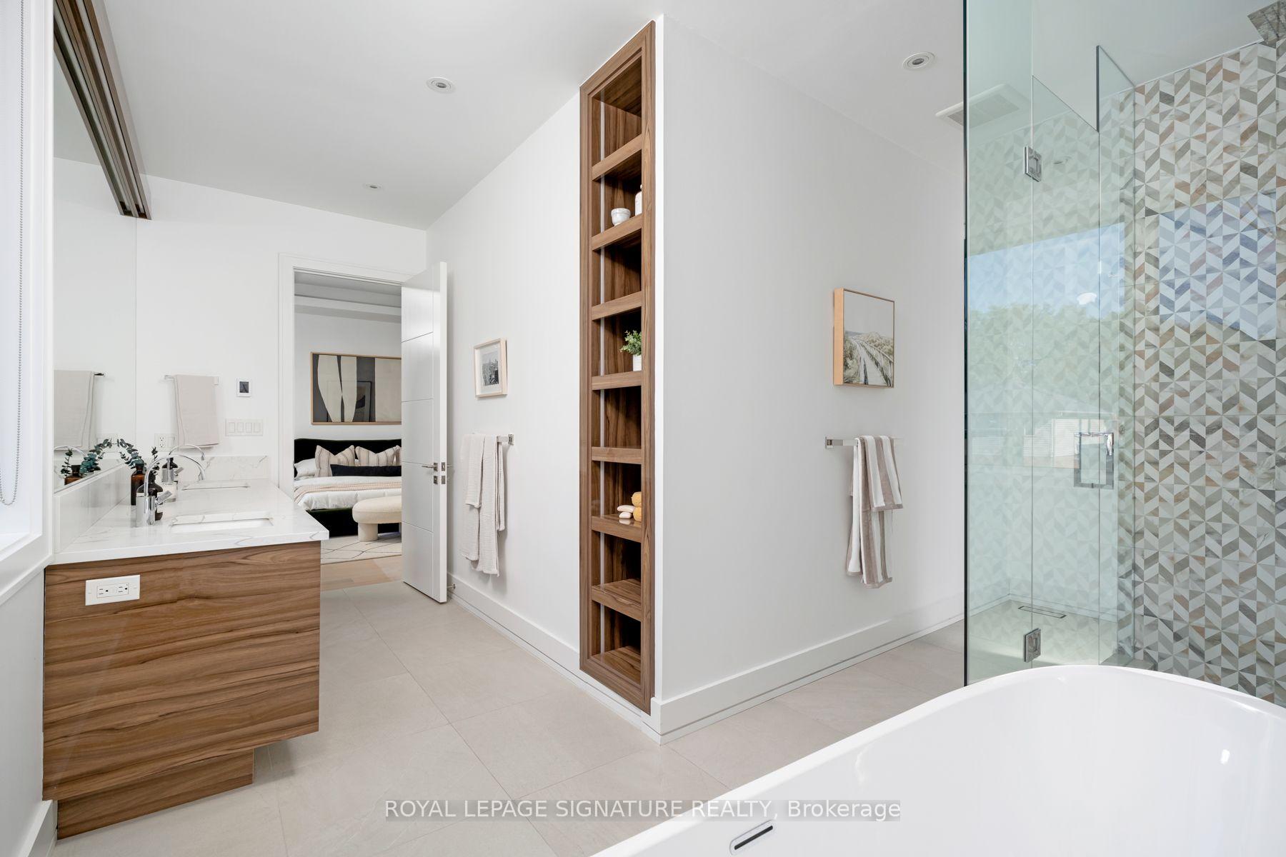 Photo 28 of 34 Edgecroft Road, Etobicoke, Stonegate-Queensway — HOMEH