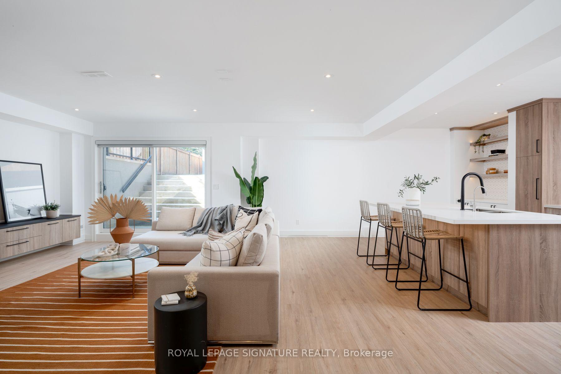 Photo 40 of 34 Edgecroft Road, Etobicoke, Stonegate-Queensway — HOMEH