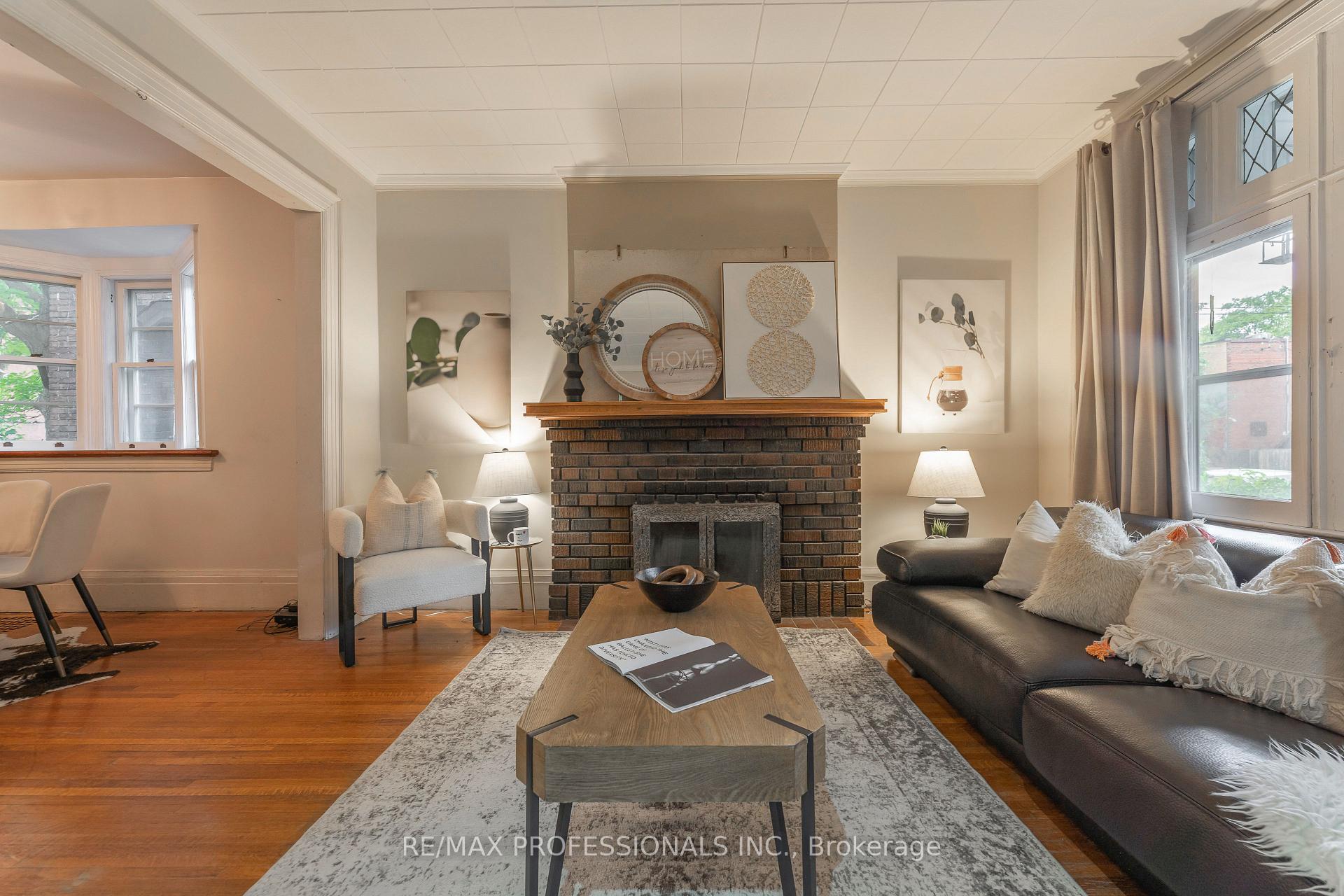Photo 2 of 181 Garden Avenue, Toronto, Roncesvalles — HOMEH