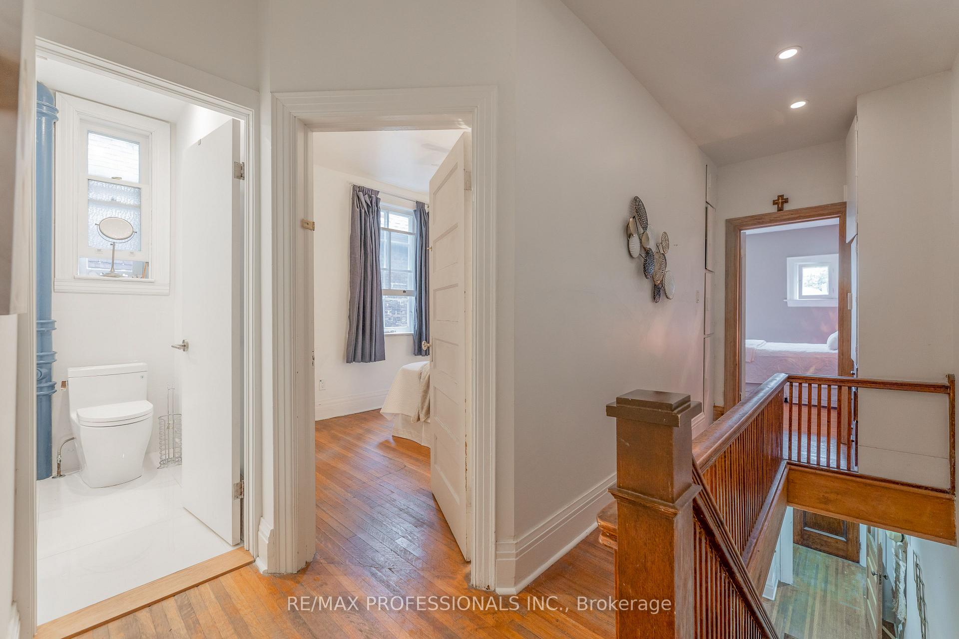 Photo 17 of 181 Garden Avenue, Toronto, Roncesvalles — HOMEH