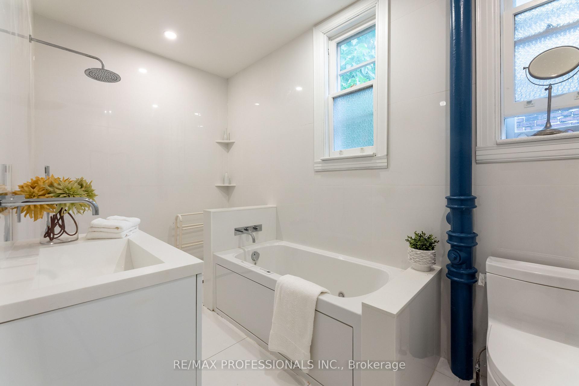 Photo 21 of 181 Garden Avenue, Toronto, Roncesvalles — HOMEH