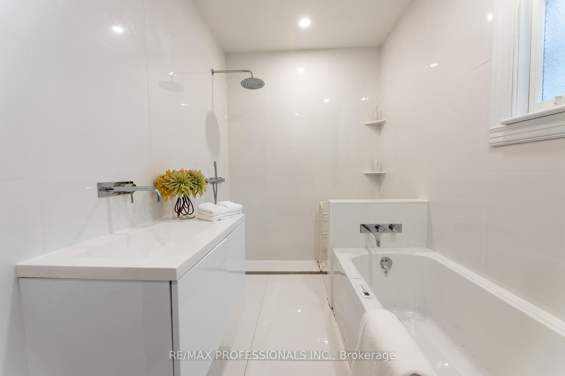 Photo 22 of 181 Garden Avenue, Toronto, Roncesvalles — HOMEH