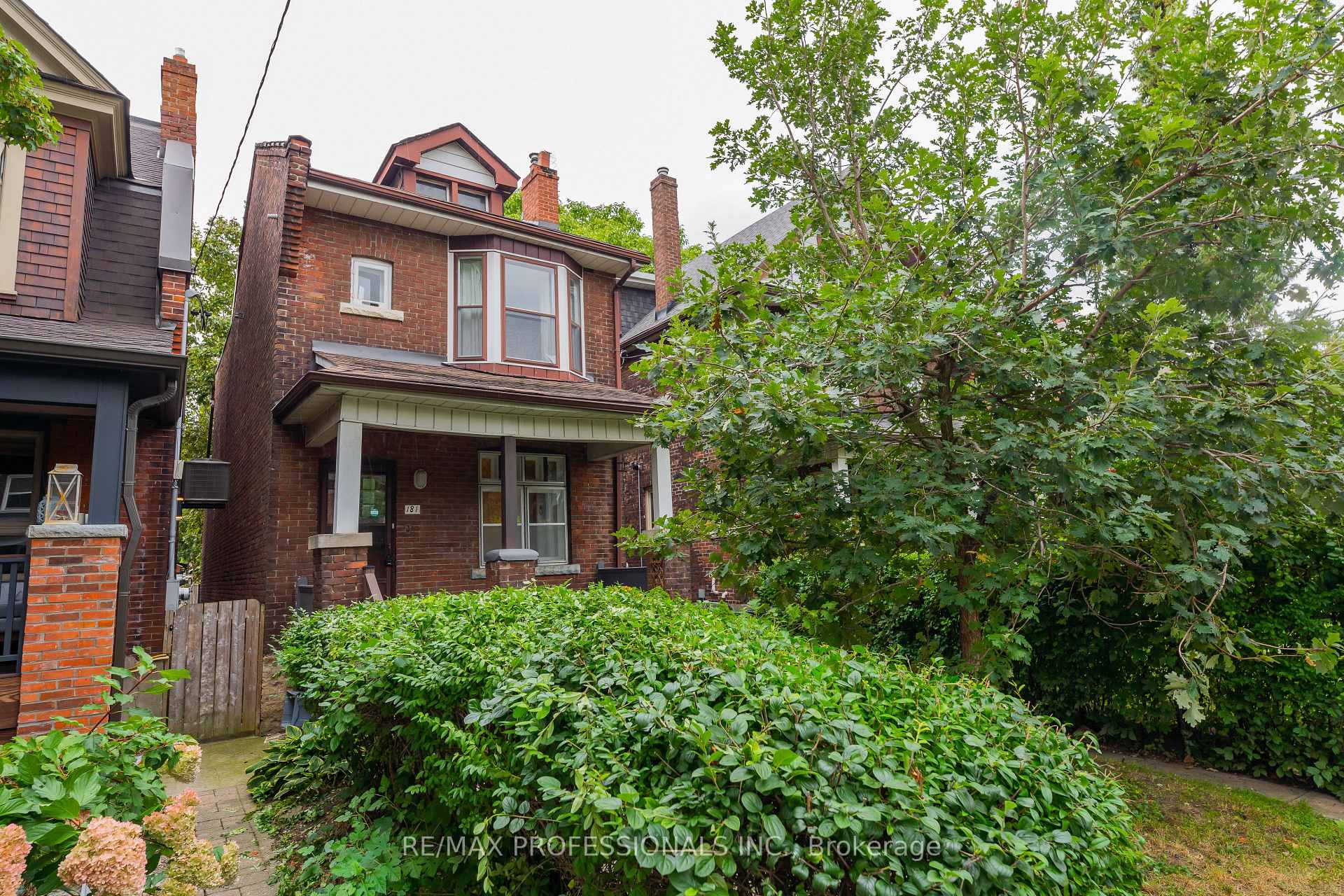 Photo 27 of 181 Garden Avenue, Toronto, Roncesvalles — HOMEH