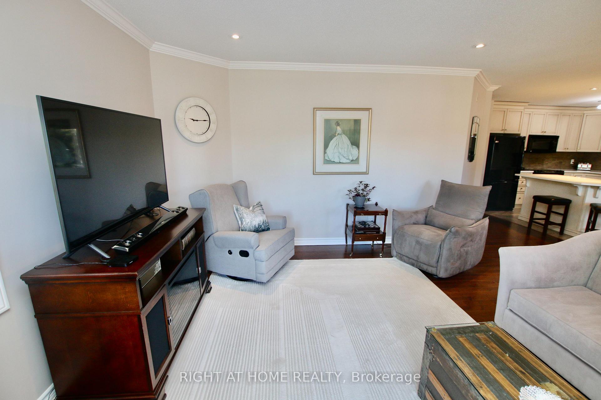 Photo 24 of Unit 301, 2 Warner Street, Russell, Village of Russell — HOMEH