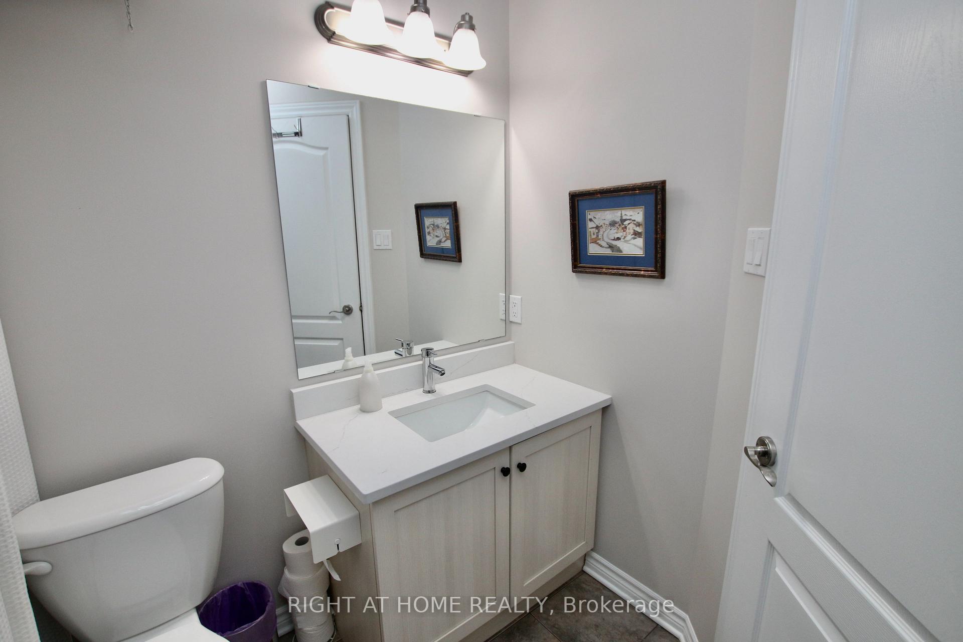 Photo 26 of Unit 301, 2 Warner Street, Russell, Village of Russell — HOMEH
