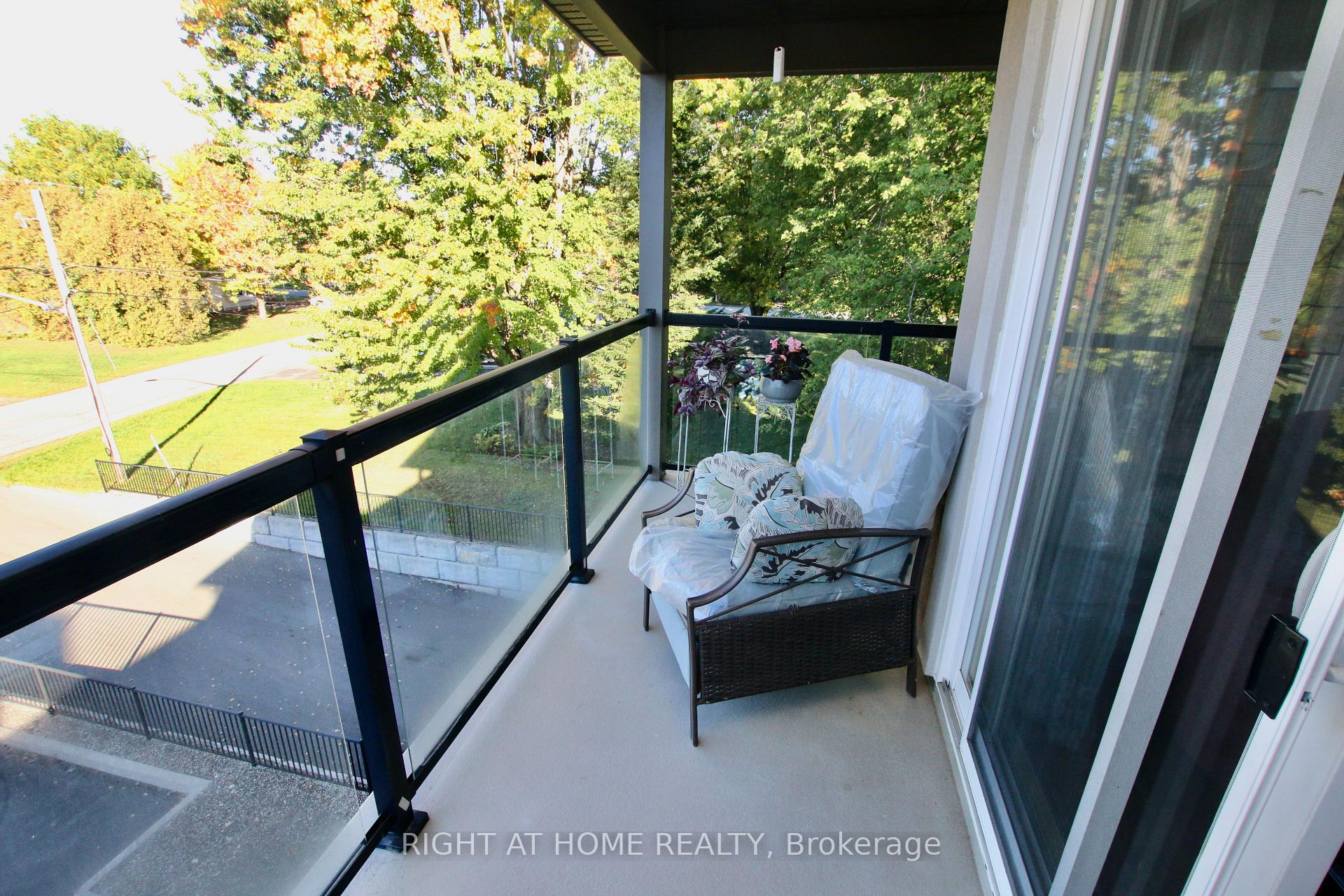 Photo 34 of Unit 301, 2 Warner Street, Russell, Village of Russell — HOMEH