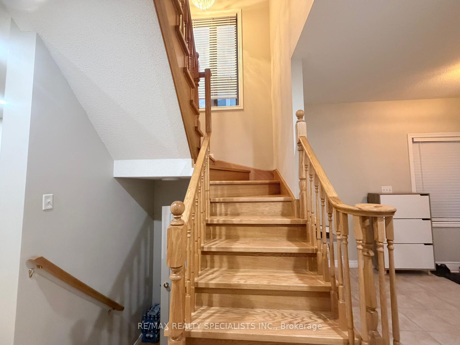 Photo 3 of 14 Viceroy Crescent, Brampton, Northwest Sandalwood Parkway — HOMEH