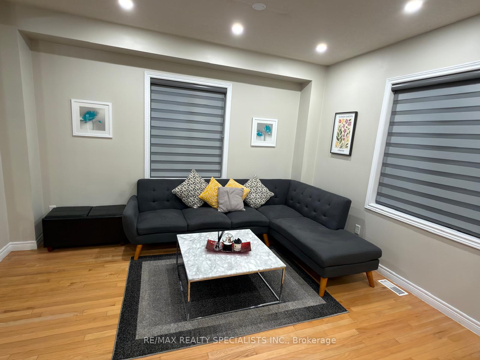 Photo 4 of 14 Viceroy Crescent, Brampton, Northwest Sandalwood Parkway — HOMEH