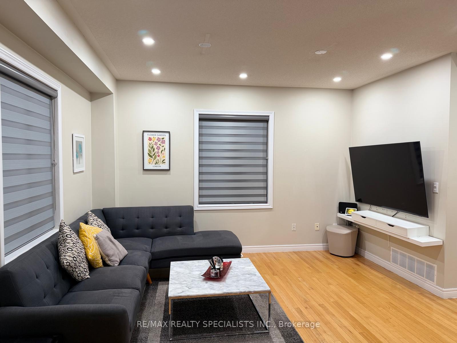 Photo 5 of 14 Viceroy Crescent, Brampton, Northwest Sandalwood Parkway — HOMEH