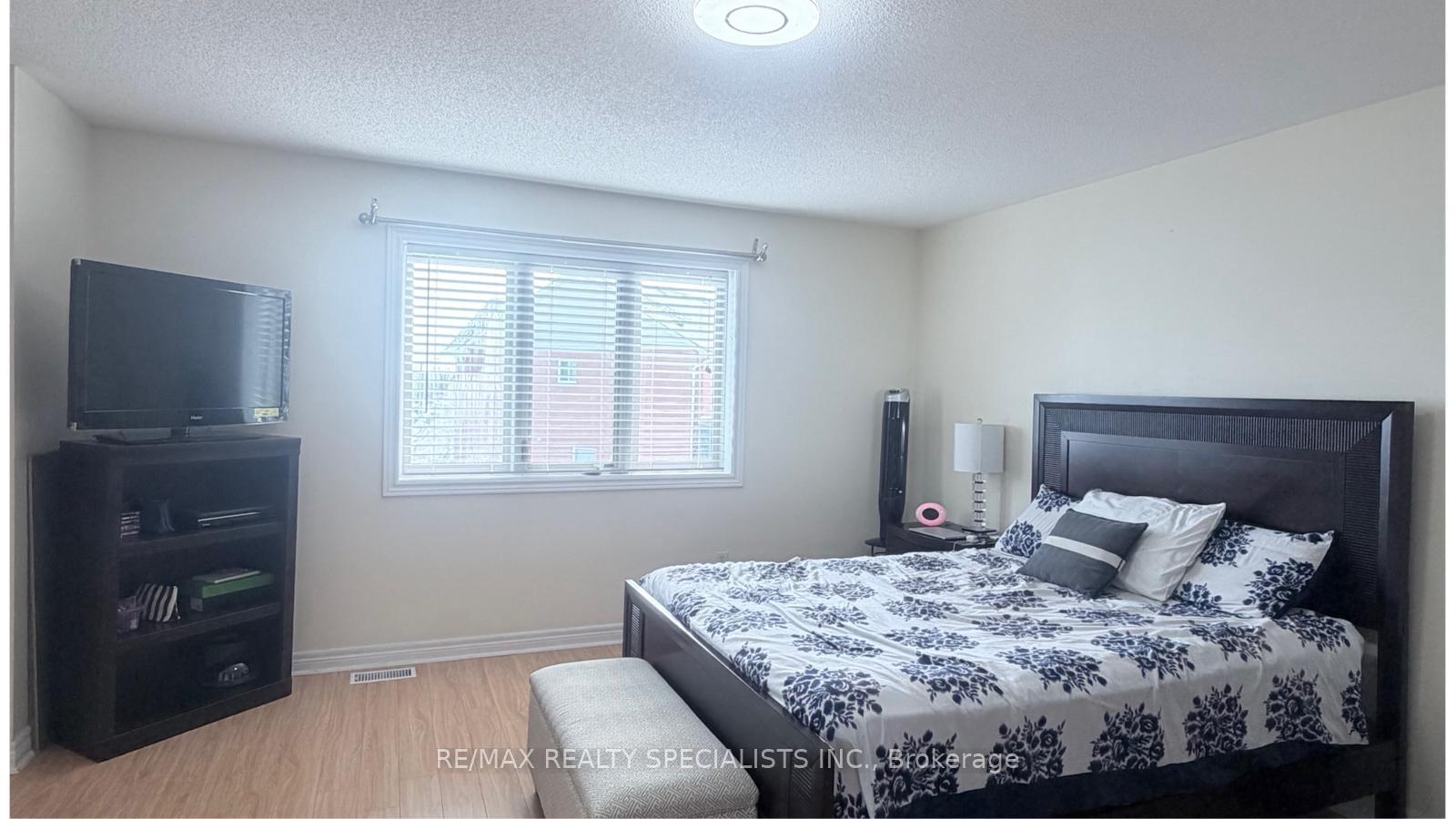 Photo 7 of 14 Viceroy Crescent, Brampton, Northwest Sandalwood Parkway — HOMEH