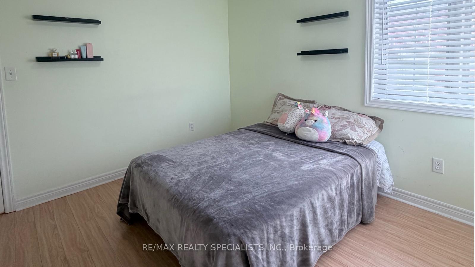 Photo 12 of 14 Viceroy Crescent, Brampton, Northwest Sandalwood Parkway — HOMEH