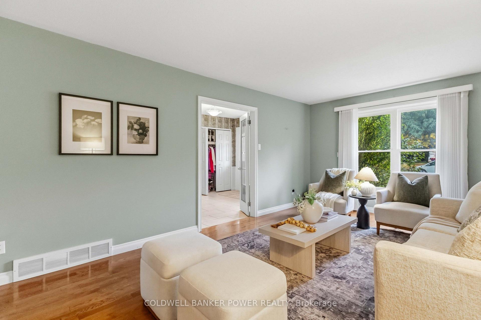 Photo 9 of 30 Four Oaks Crescent, London, South N — HOMEH