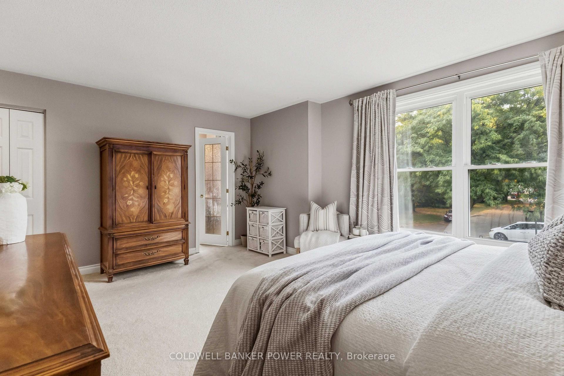 Photo 22 of 30 Four Oaks Crescent, London, South N — HOMEH