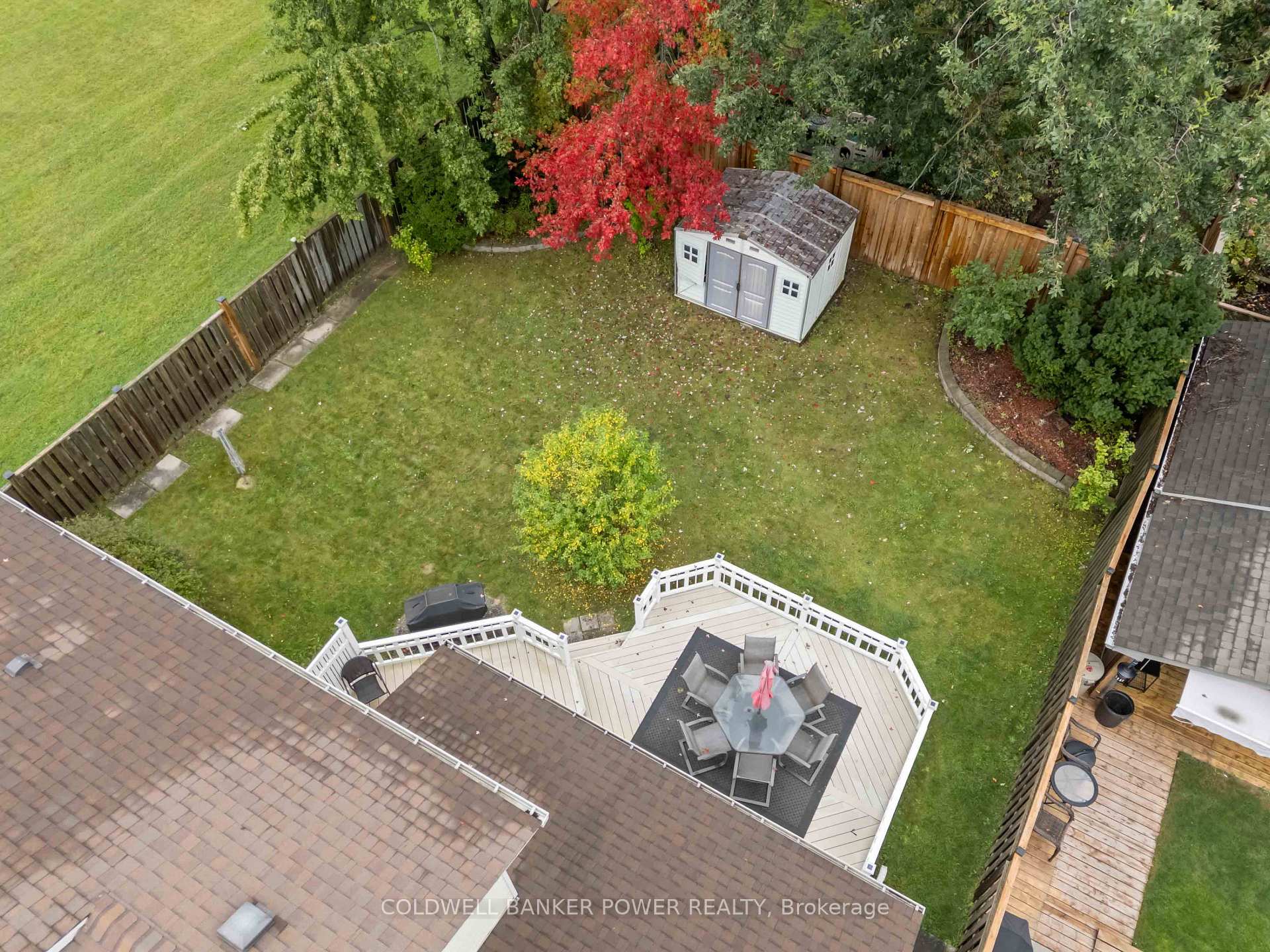 Photo 40 of 30 Four Oaks Crescent, London, South N — HOMEH