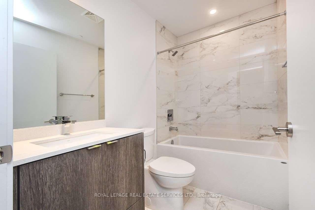 Photo 12 of Unit 3511, 1928 Lake Shore Boulevard W, Toronto, High Park-Swansea — HOMEH