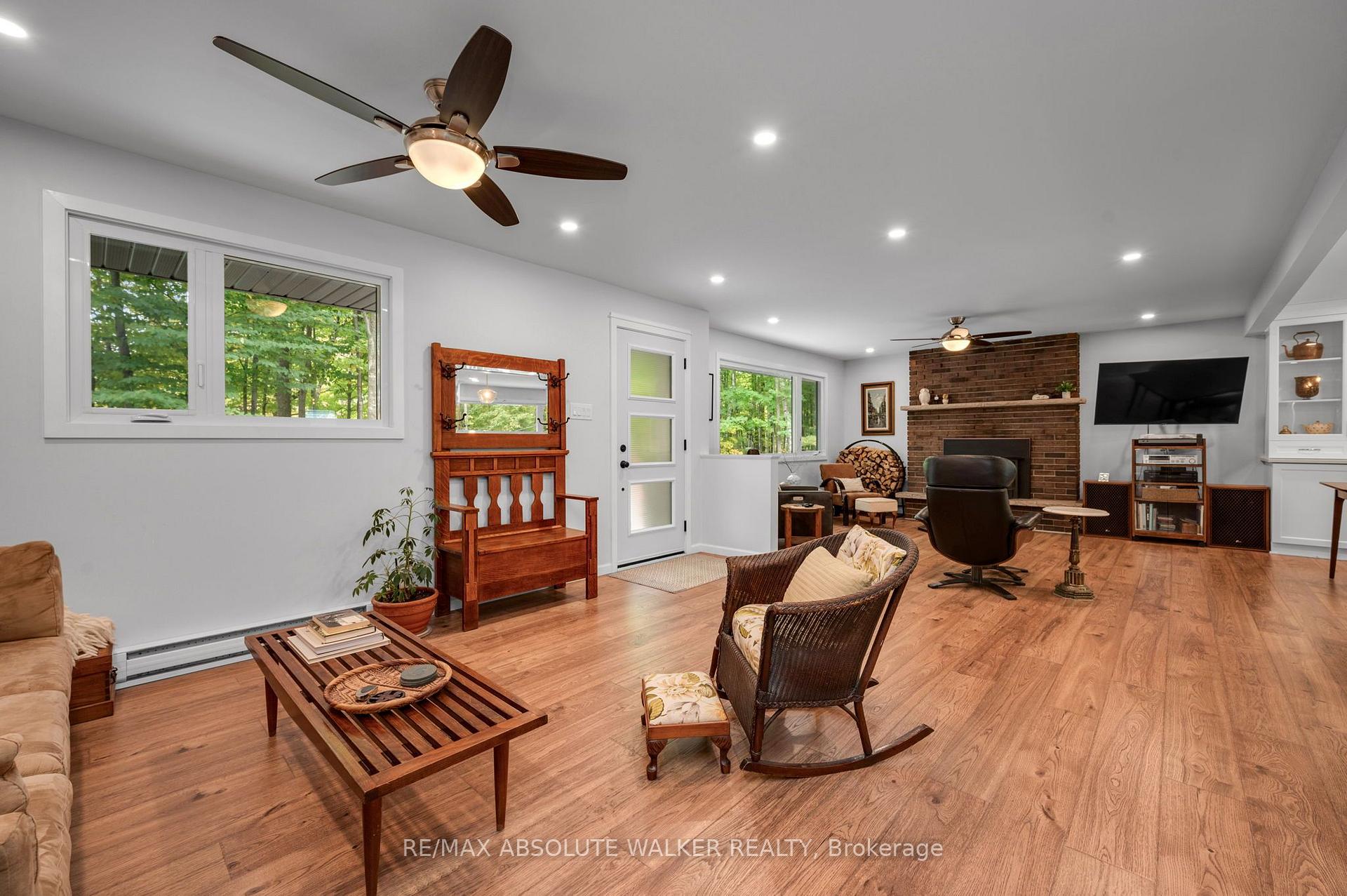Photo 4 of 1679 Century Road E, Ottawa, Manotick South to Roger Stevens — HOMEH