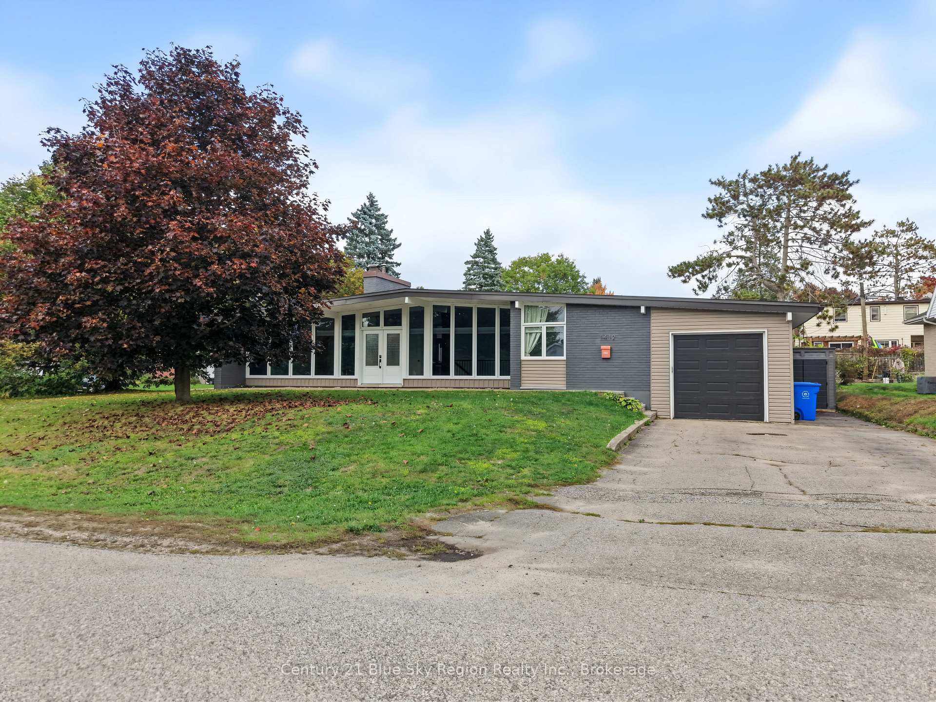 Front of 1412 Beechwood Road