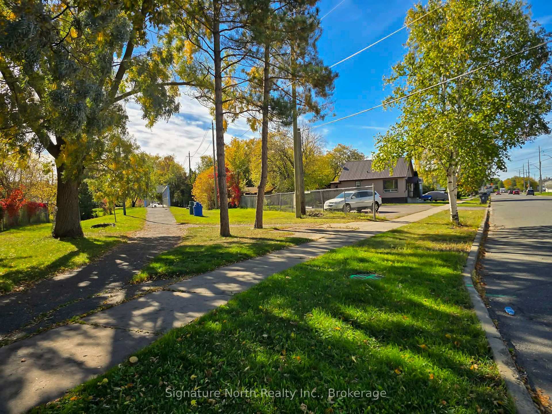 Photo 4 of 414 Northern Avenue, Thunder Bay, East End — HOMEH