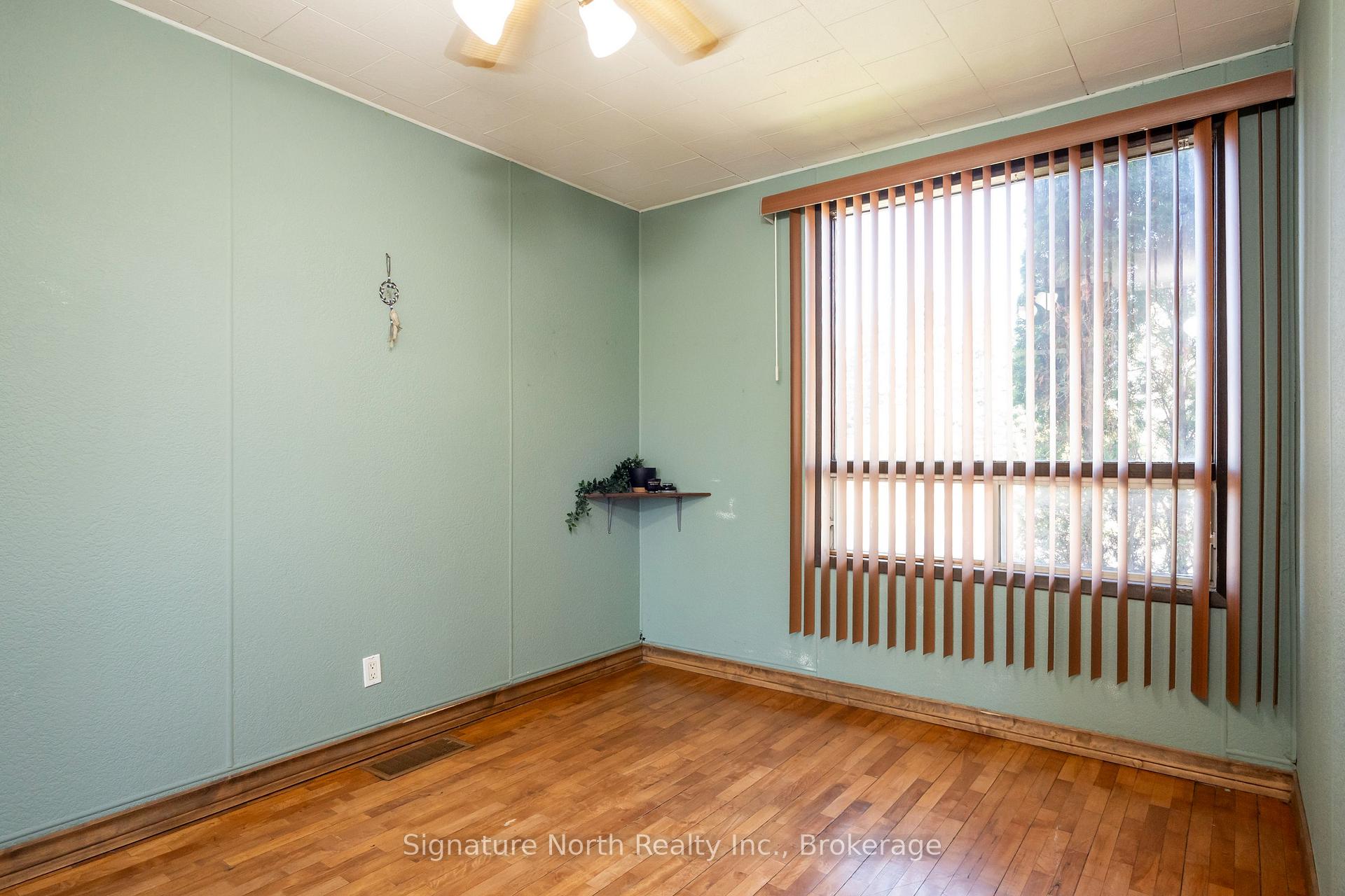 Photo 11 of 414 Northern Avenue, Thunder Bay, East End — HOMEH