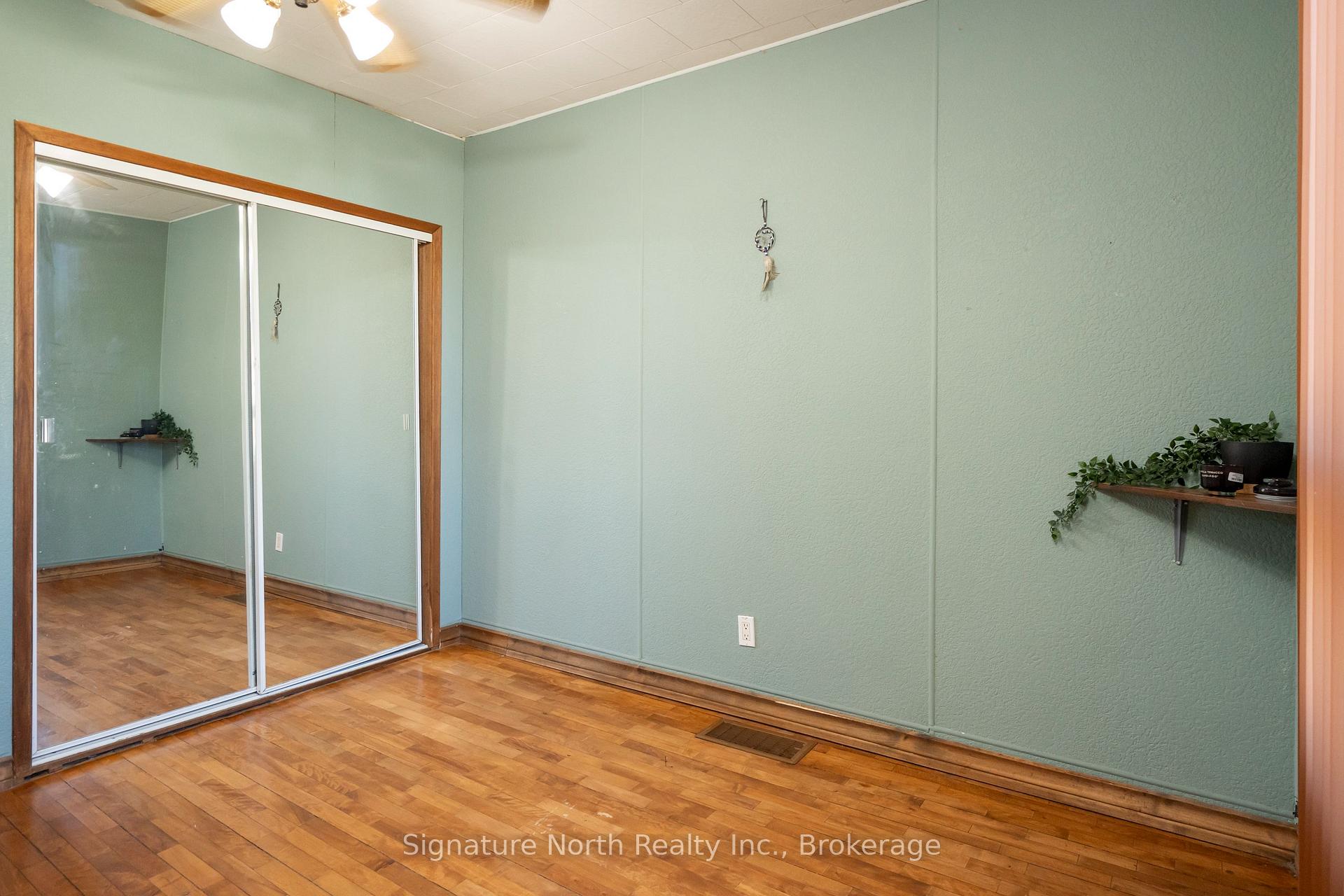 Photo 12 of 414 Northern Avenue, Thunder Bay, East End — HOMEH