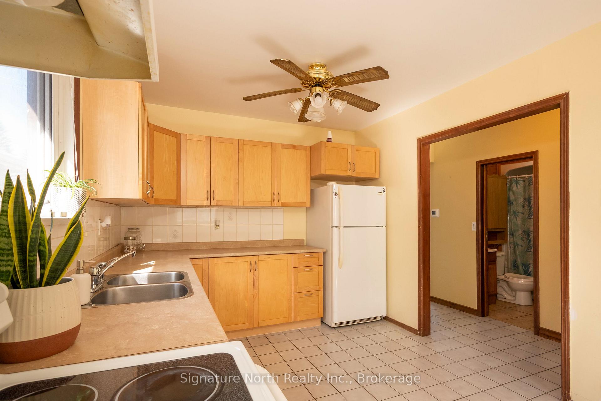 Photo 25 of 414 Northern Avenue, Thunder Bay, East End — HOMEH