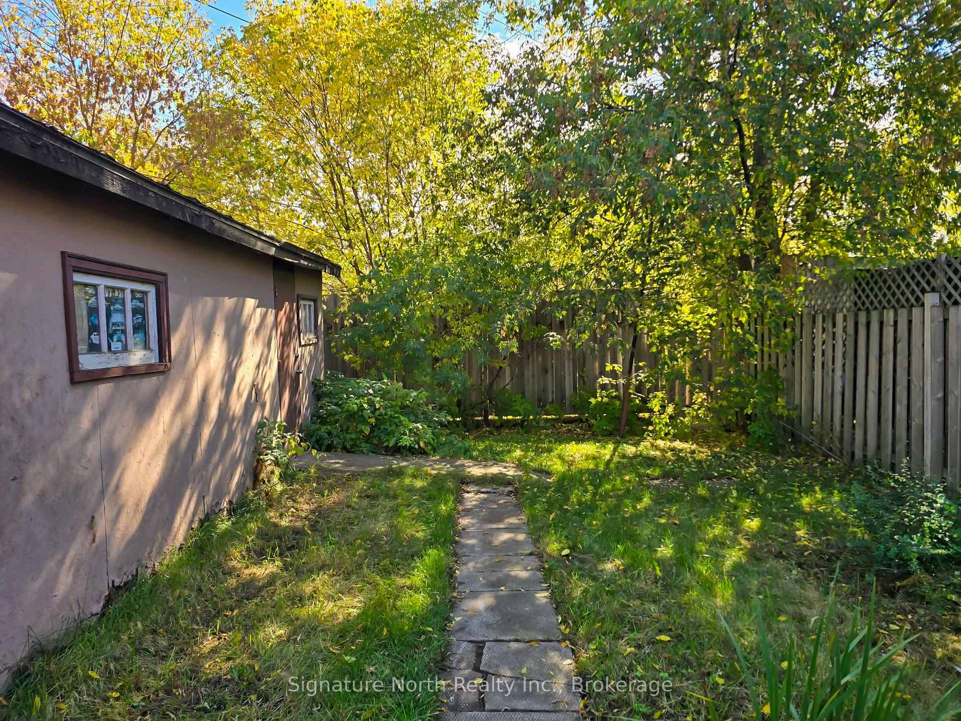 Photo 46 of 414 Northern Avenue, Thunder Bay, East End — HOMEH