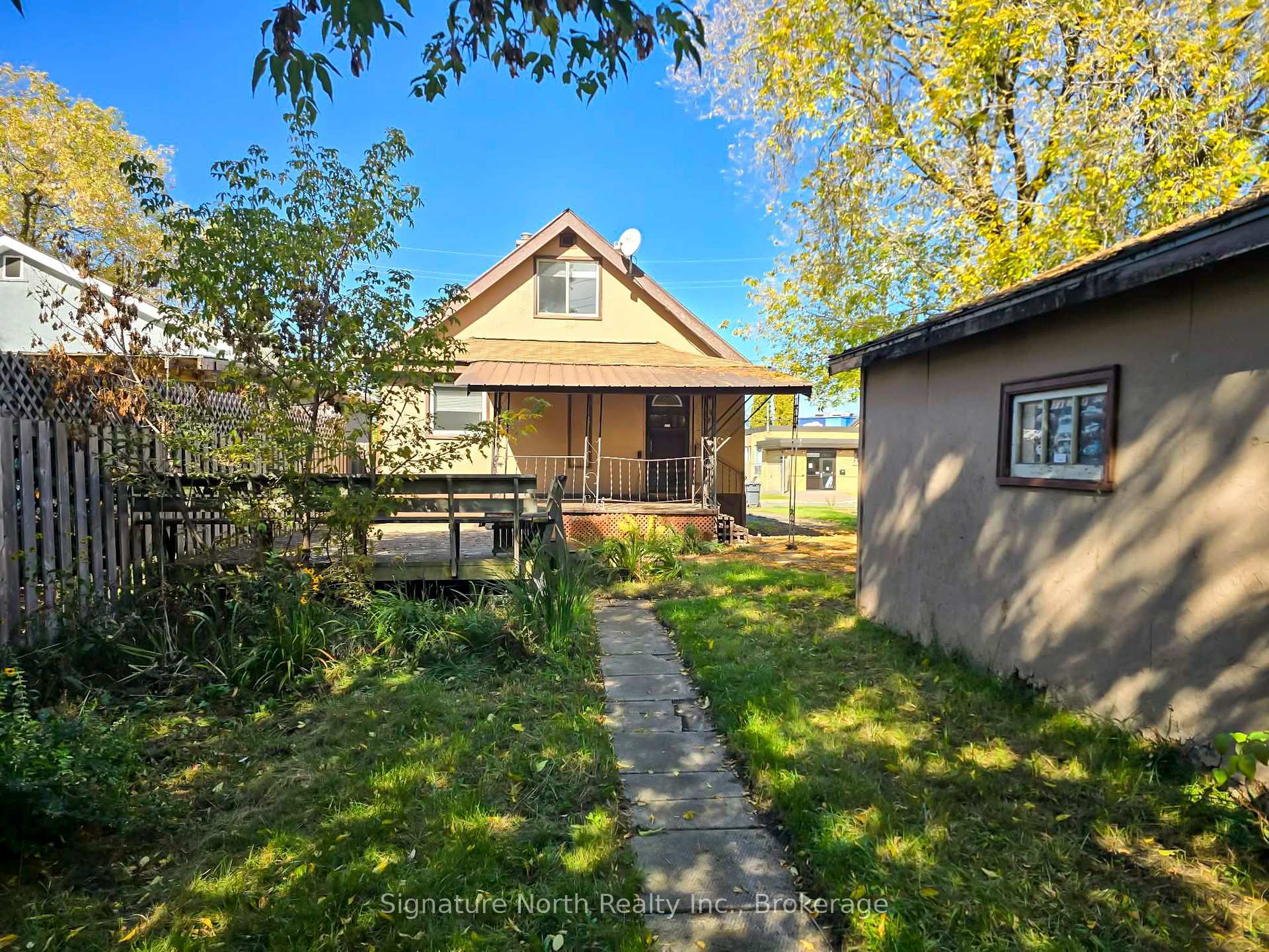 Photo 50 of 414 Northern Avenue, Thunder Bay, East End — HOMEH