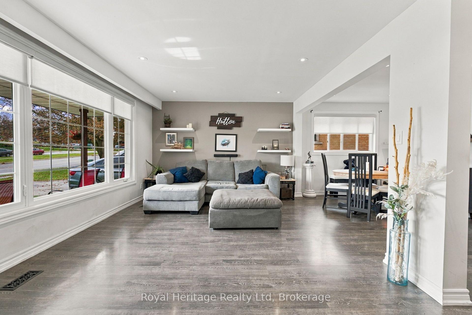 Photo 4 of 474 Adelaide Avenue E, Oshawa, O'Neill — HOMEH