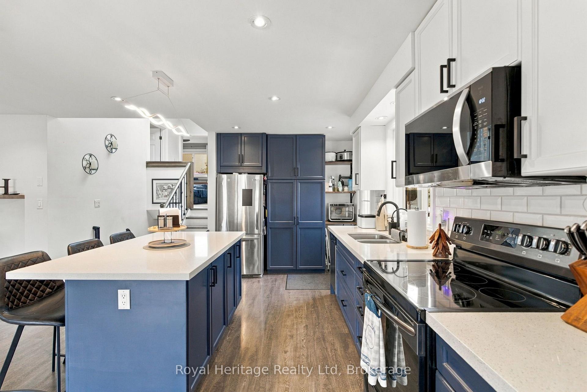 Photo 16 of 474 Adelaide Avenue E, Oshawa, O'Neill — HOMEH
