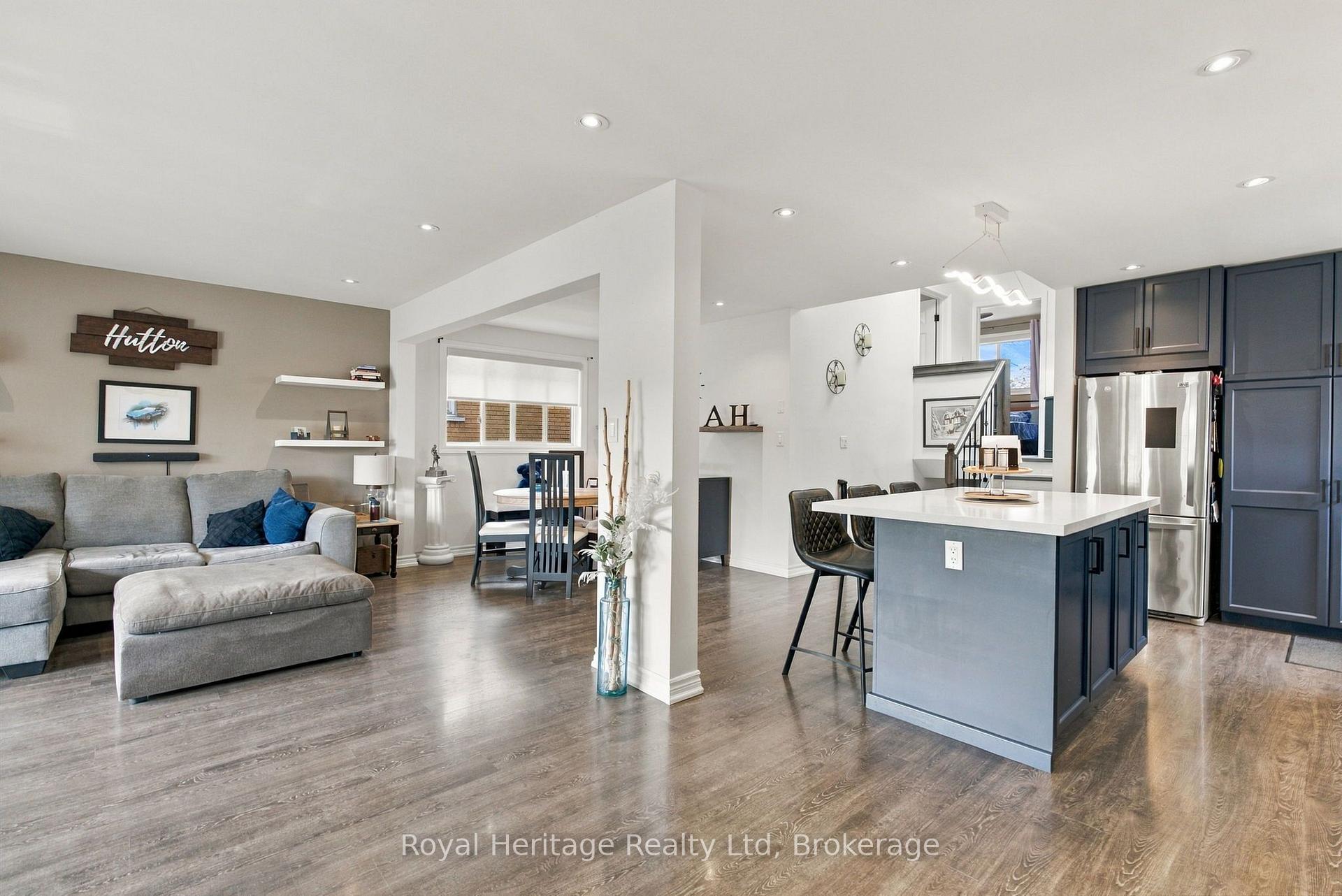 Photo 17 of 474 Adelaide Avenue E, Oshawa, O'Neill — HOMEH