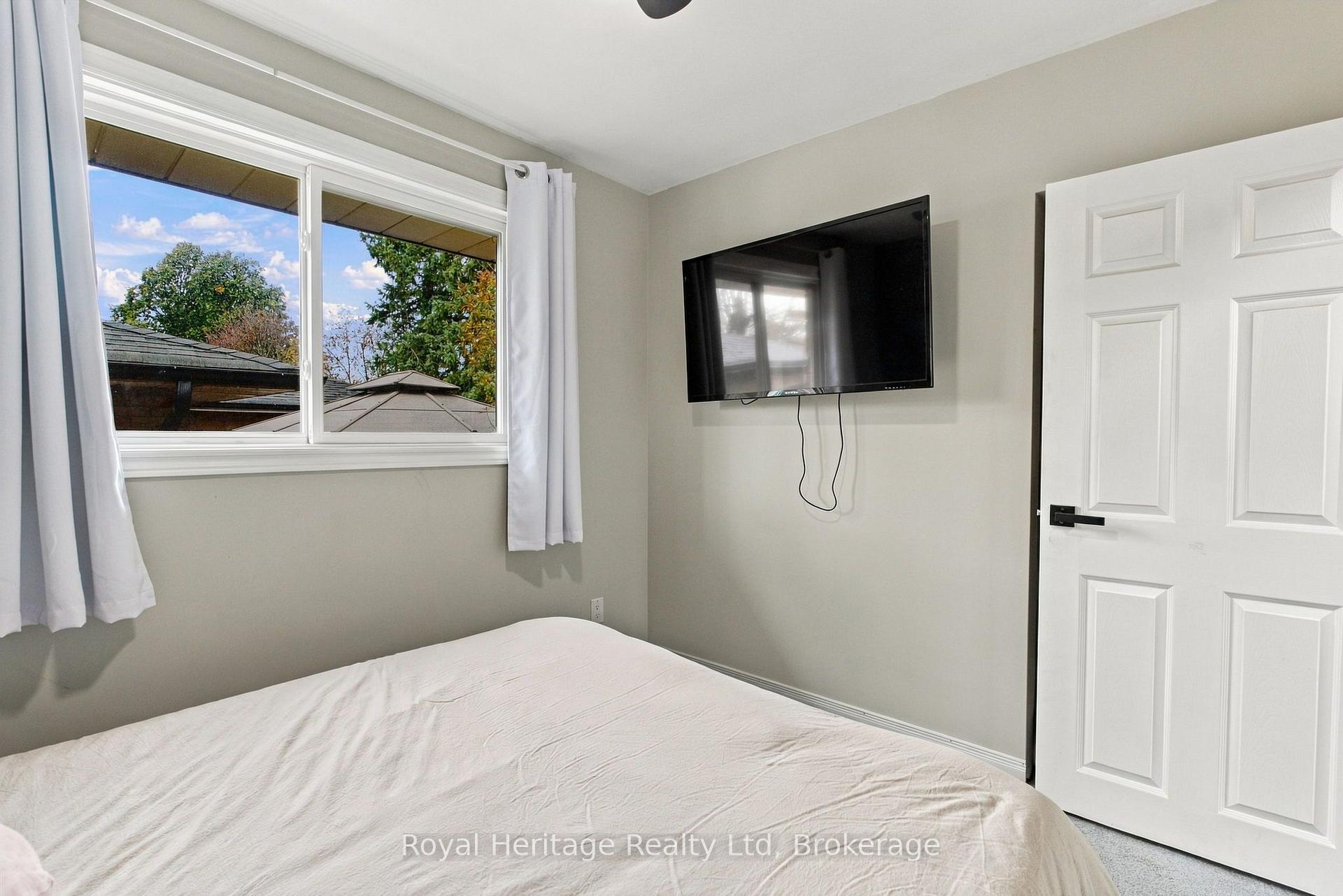 Photo 29 of 474 Adelaide Avenue E, Oshawa, O'Neill — HOMEH