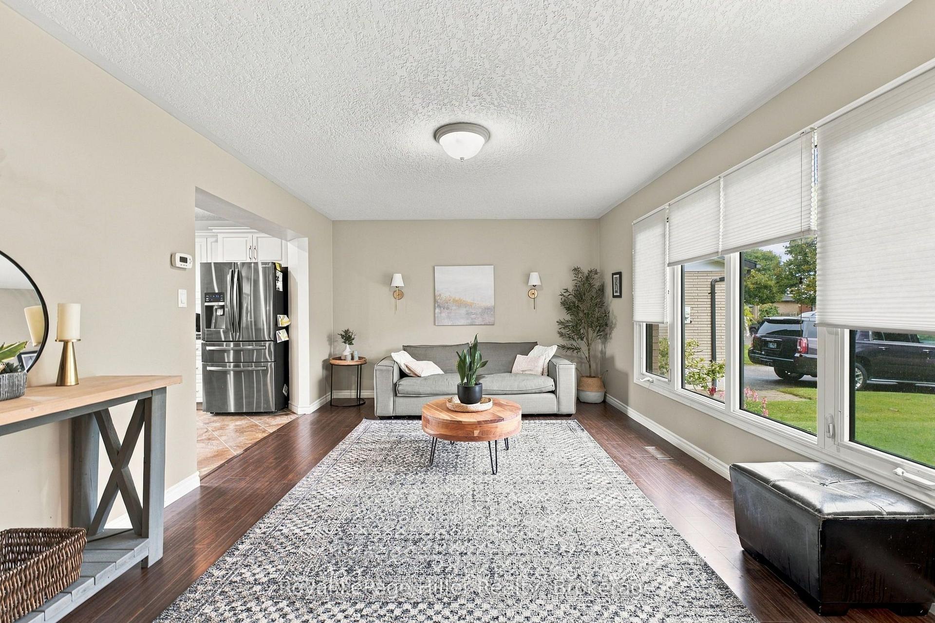 Photo 7 of 133 Braemar Crescent, Stratford — HOMEH