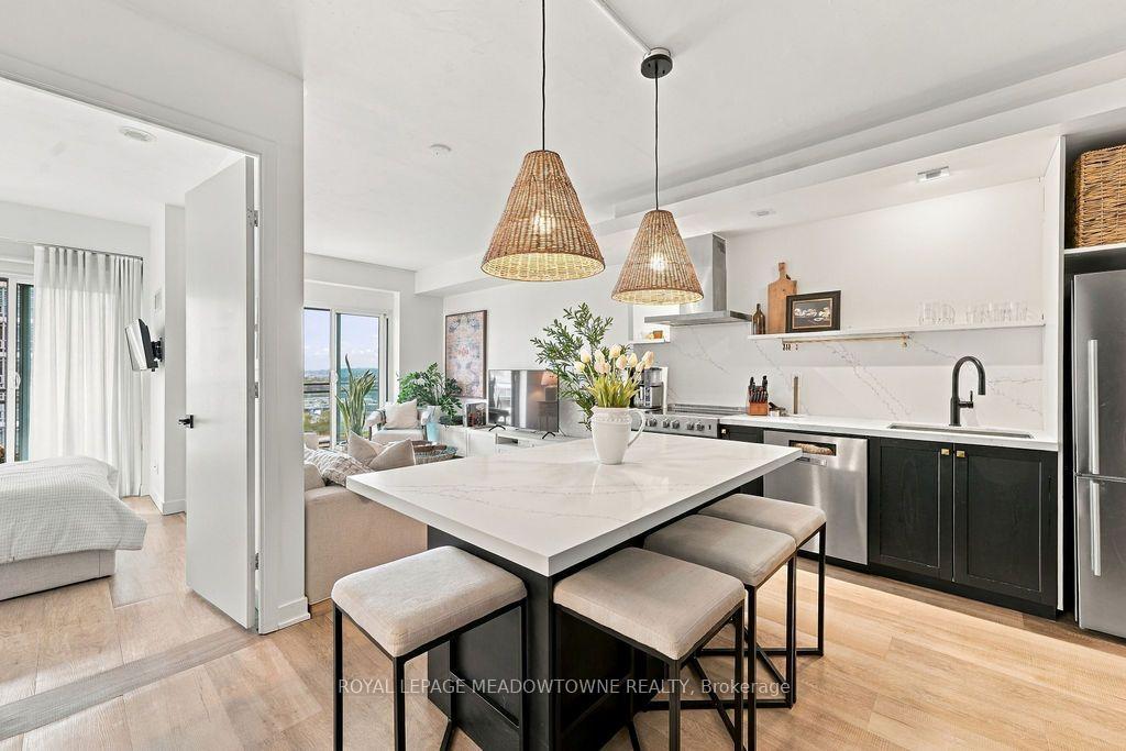 Photo 10 of Unit 1321, 165 Legion Road N, Etobicoke, Mimico — HOMEH