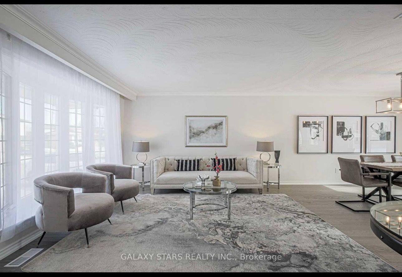 Photo 2 of 130 Amberjack Boulevard, Scarborough, Woburn — HOMEH
