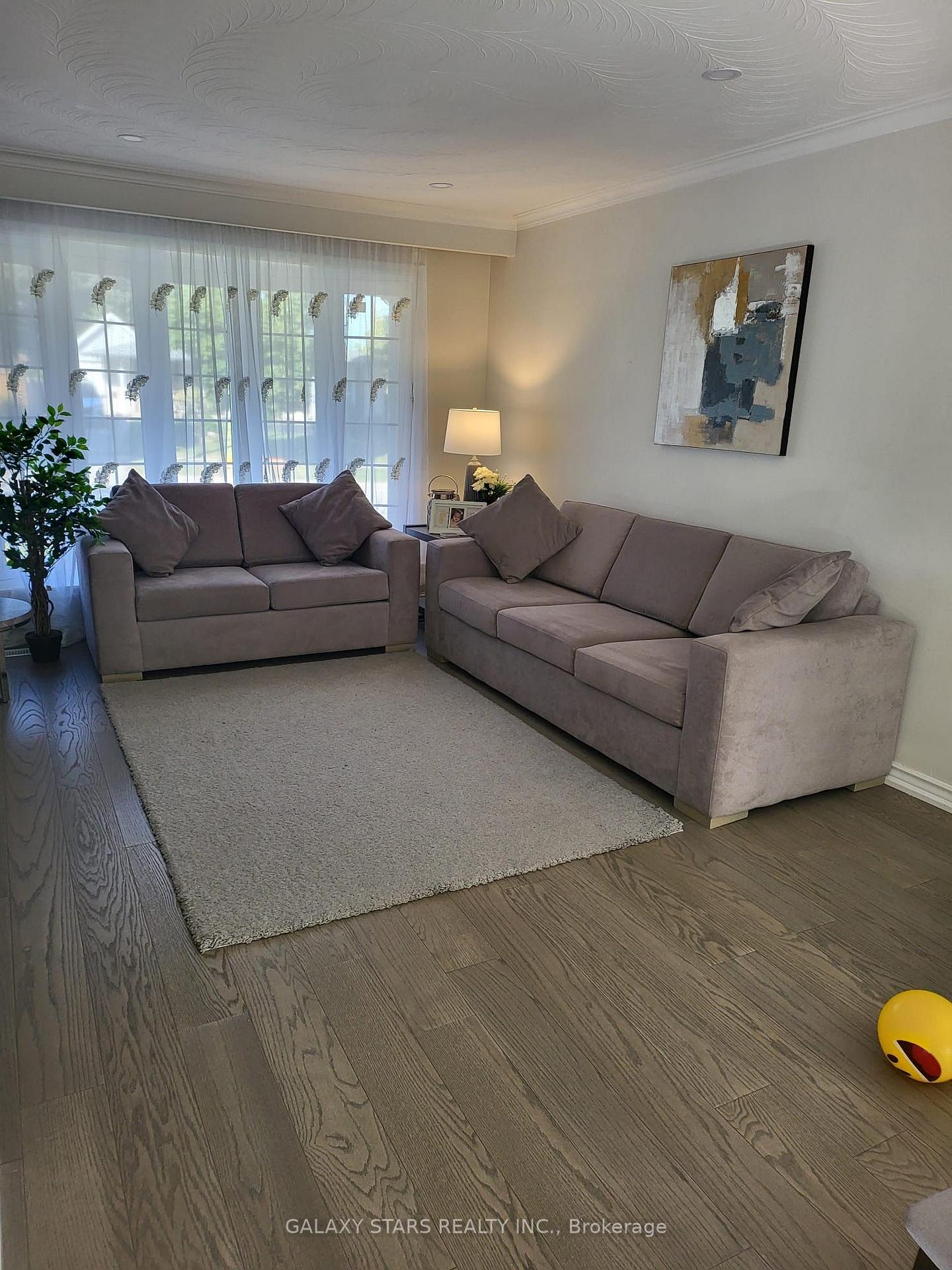 Photo 6 of 130 Amberjack Boulevard, Scarborough, Woburn — HOMEH