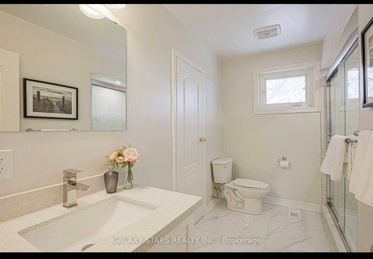 Photo 11 of 130 Amberjack Boulevard, Scarborough, Woburn — HOMEH