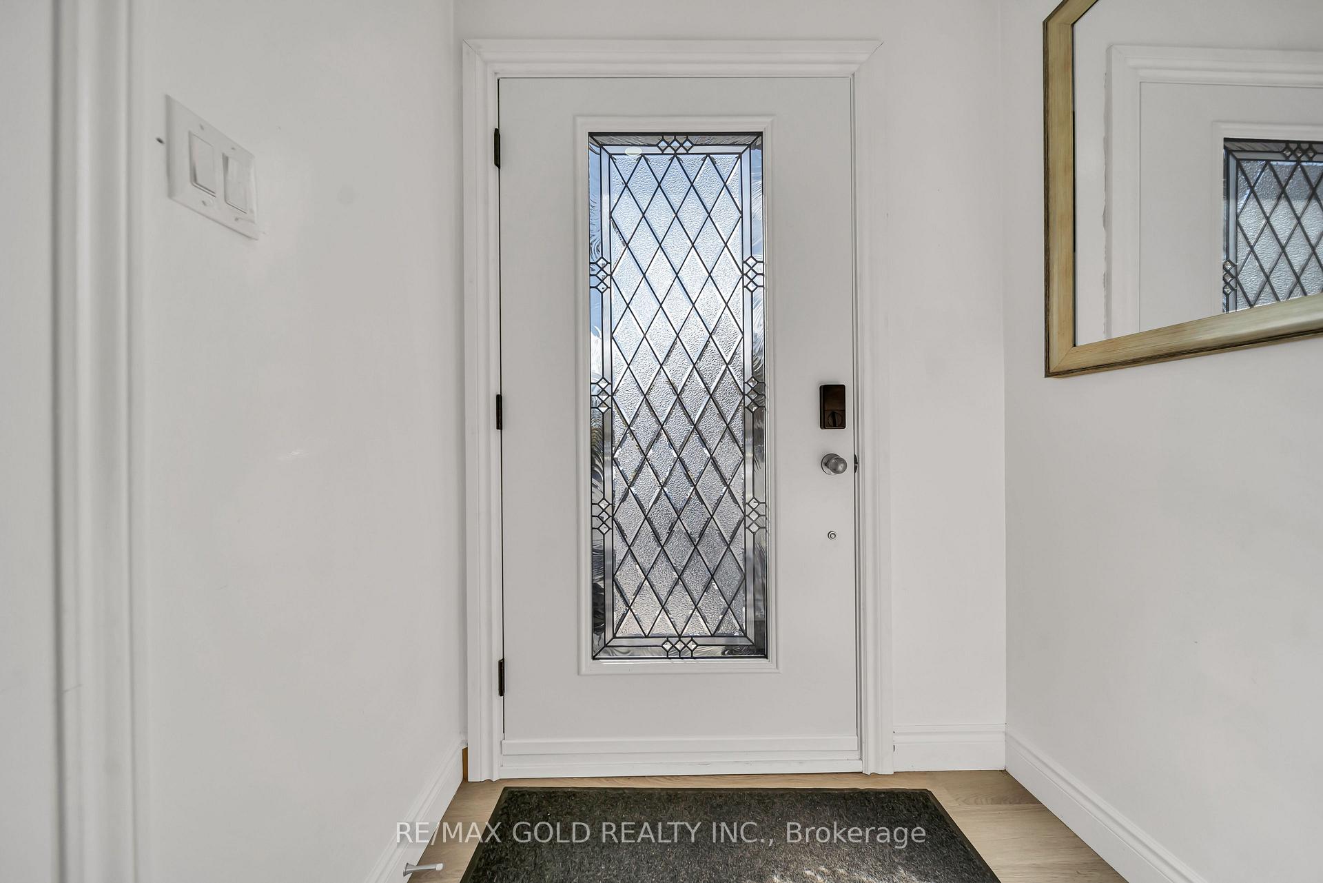 Photo 5 of Unit Main, 70 Glenmore Crescent, Brampton, Northgate — HOMEH