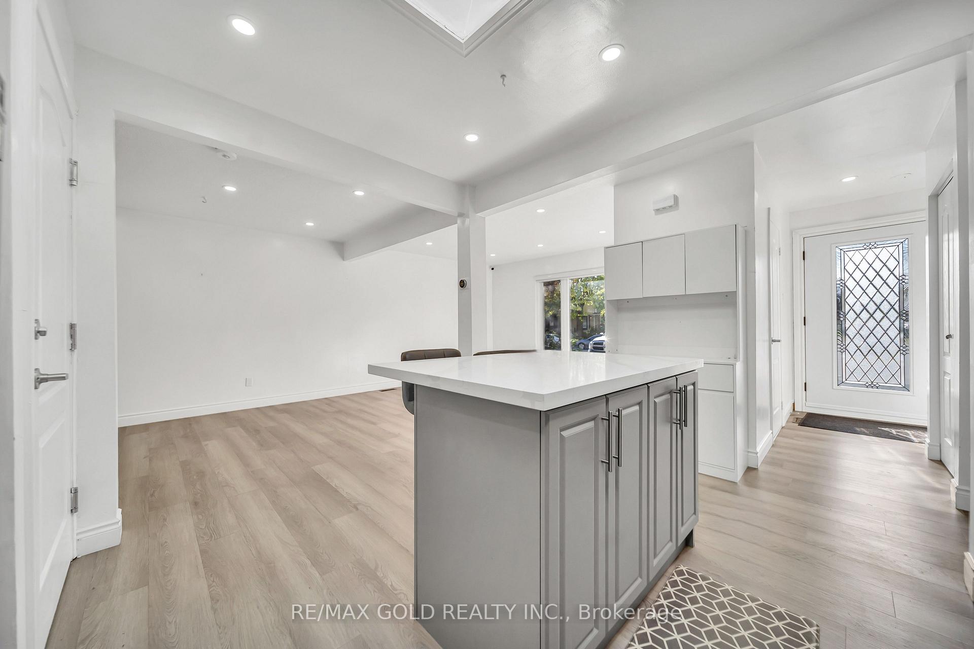 Photo 13 of Unit Main, 70 Glenmore Crescent, Brampton, Northgate — HOMEH