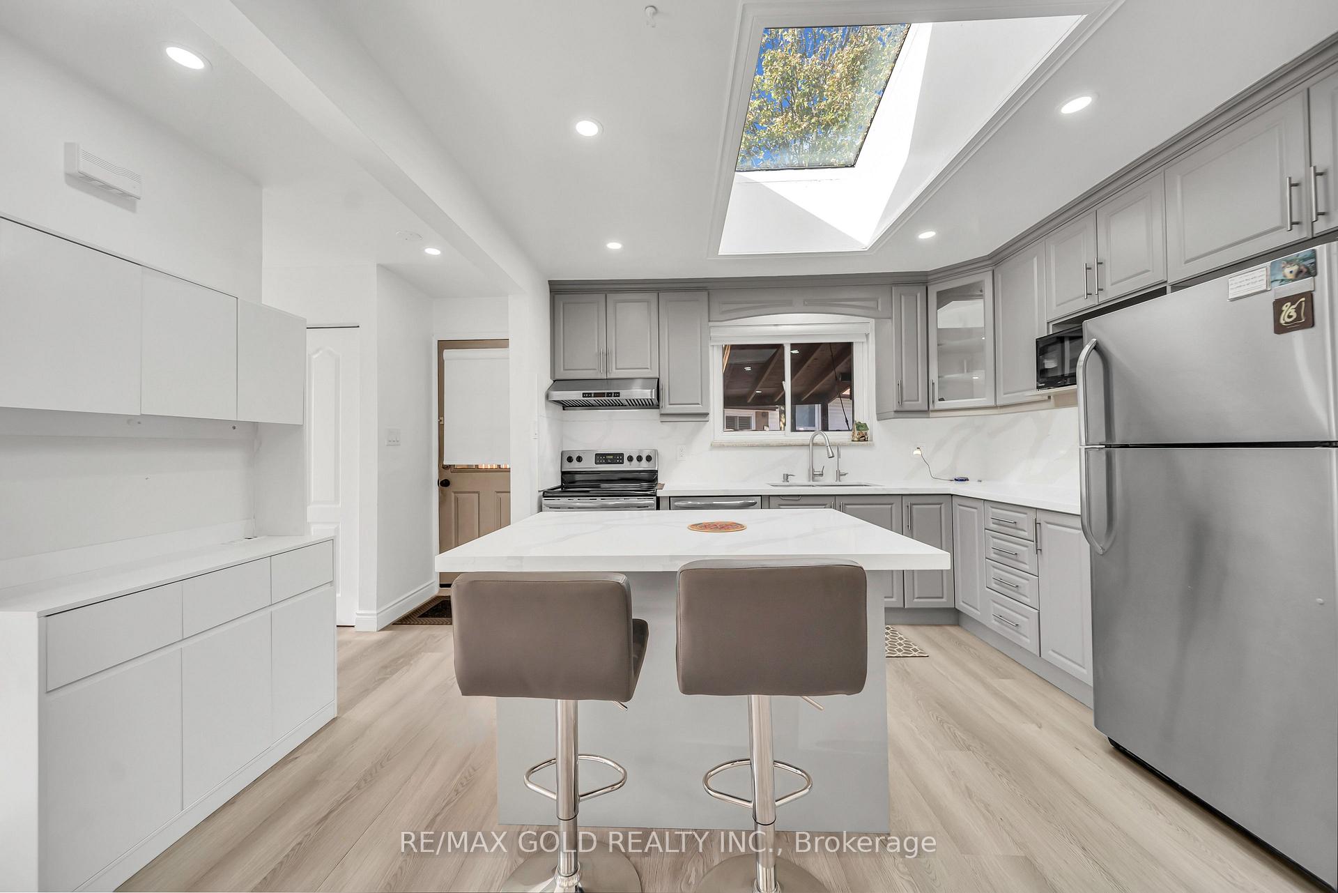 Photo 15 of Unit Main, 70 Glenmore Crescent, Brampton, Northgate — HOMEH
