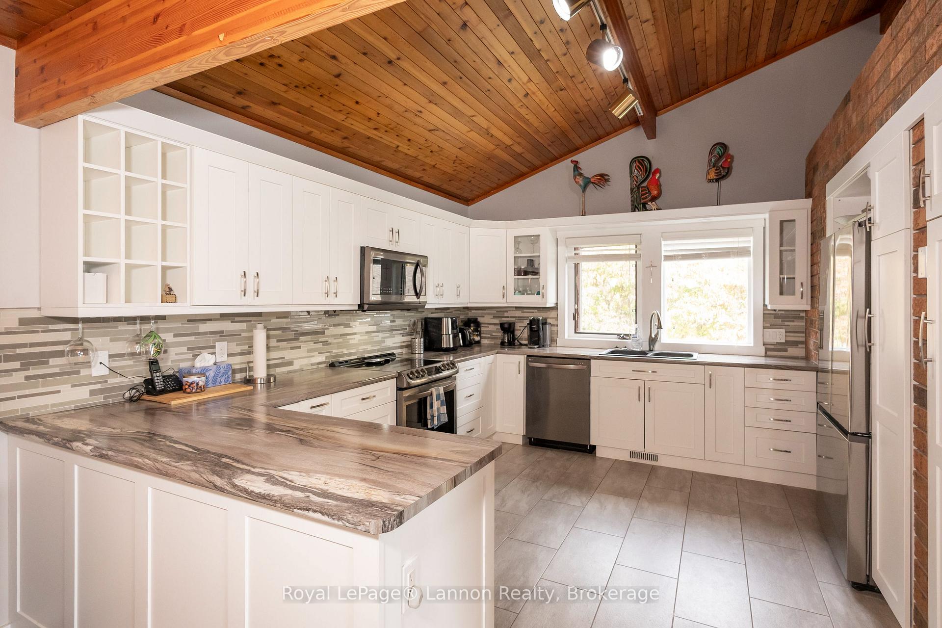 Photo 10 of 2519 Scott Drive, Shuniah — HOMEH
