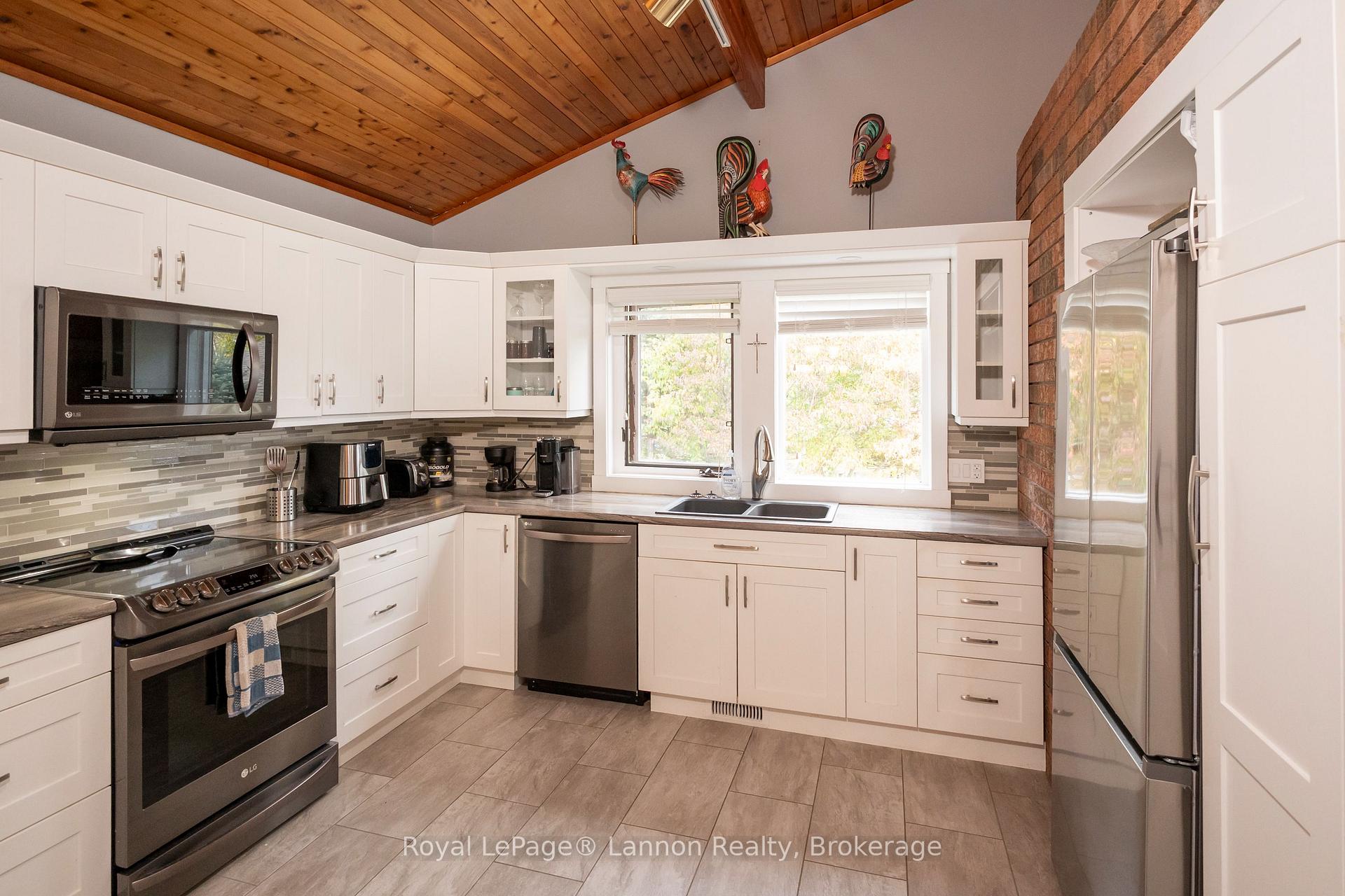 Photo 12 of 2519 Scott Drive, Shuniah — HOMEH