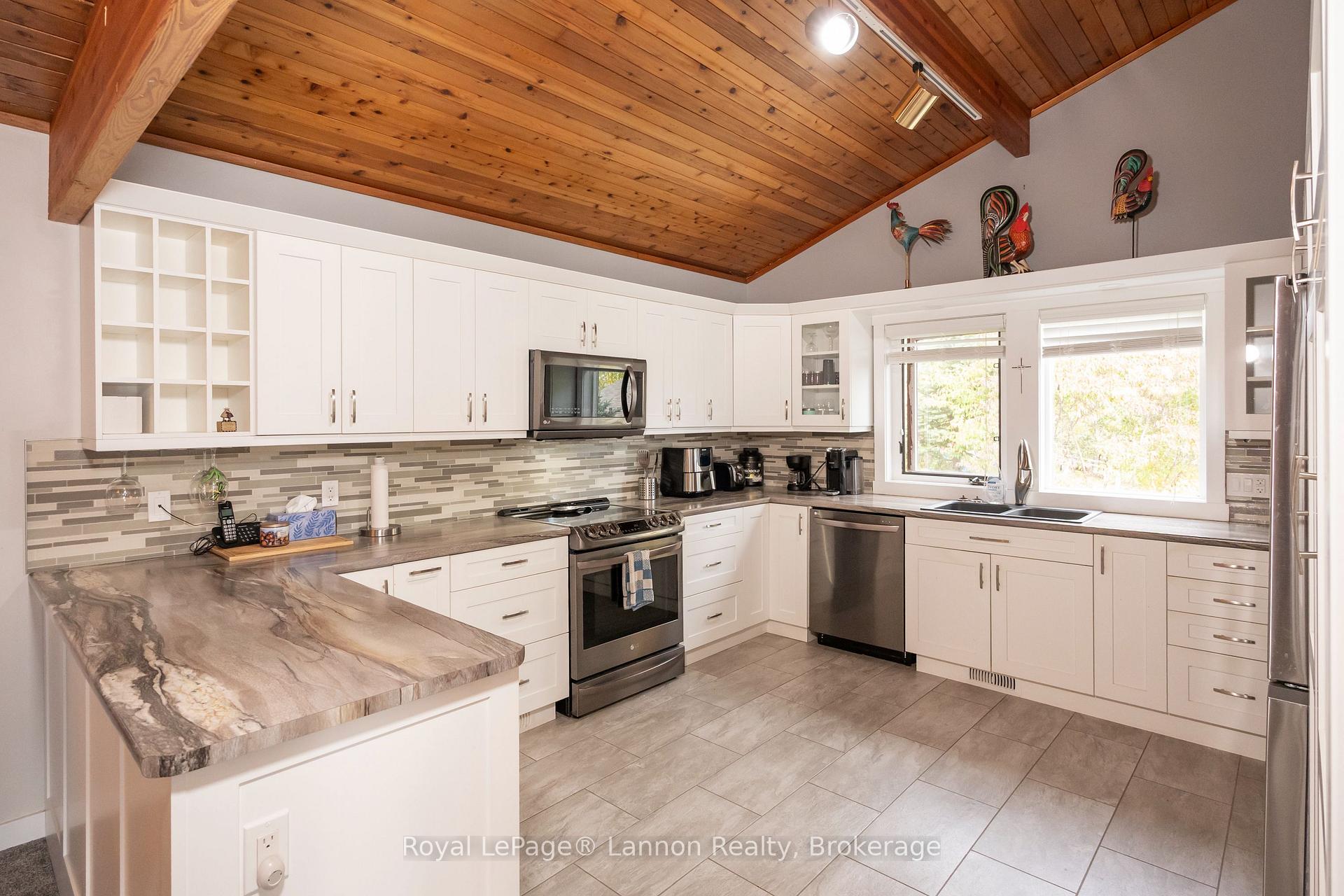 Photo 13 of 2519 Scott Drive, Shuniah — HOMEH