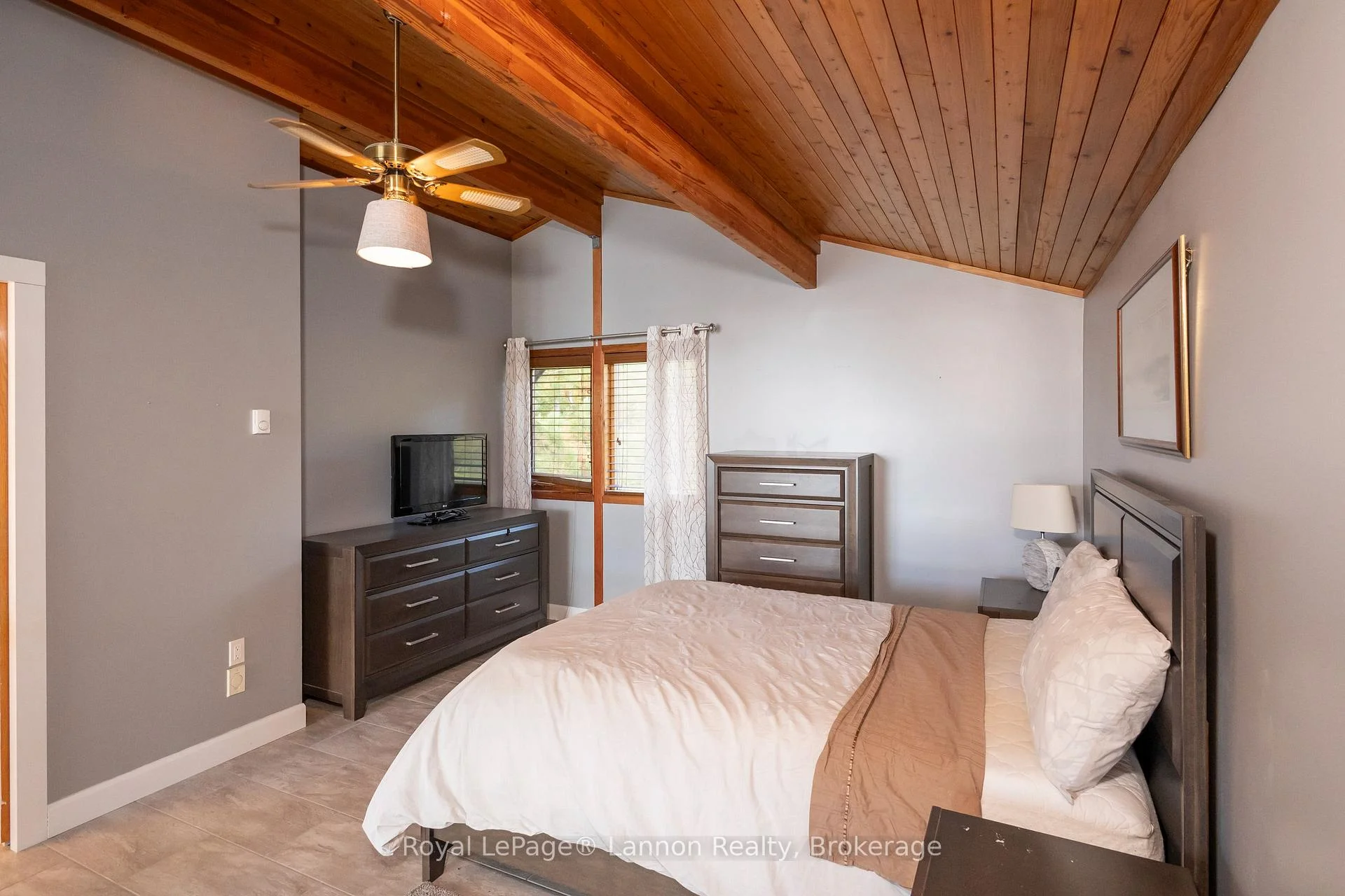 Photo 18 of 2519 Scott Drive, Shuniah — HOMEH