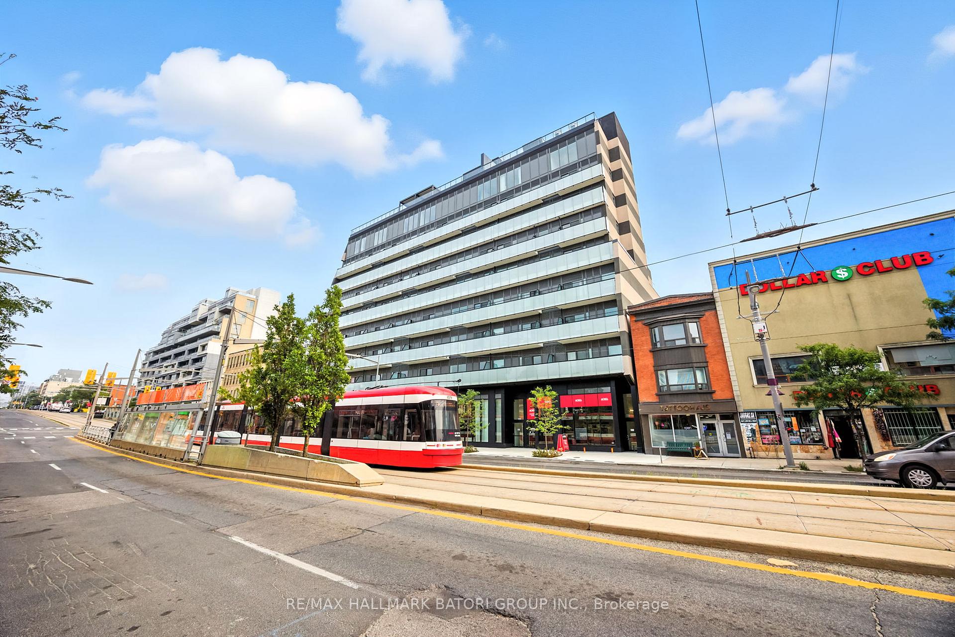 Photo of Unit 801, 863 St. Clair Avenue W