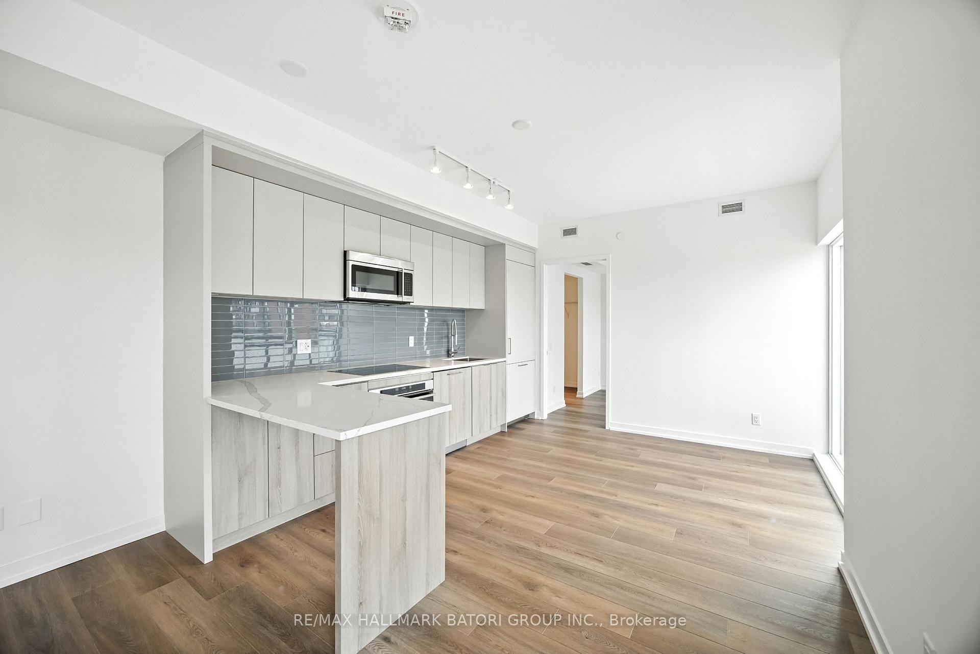 Photo 9 of Unit 801, 863 St. Clair Avenue W, Toronto, Wychwood — HOMEH