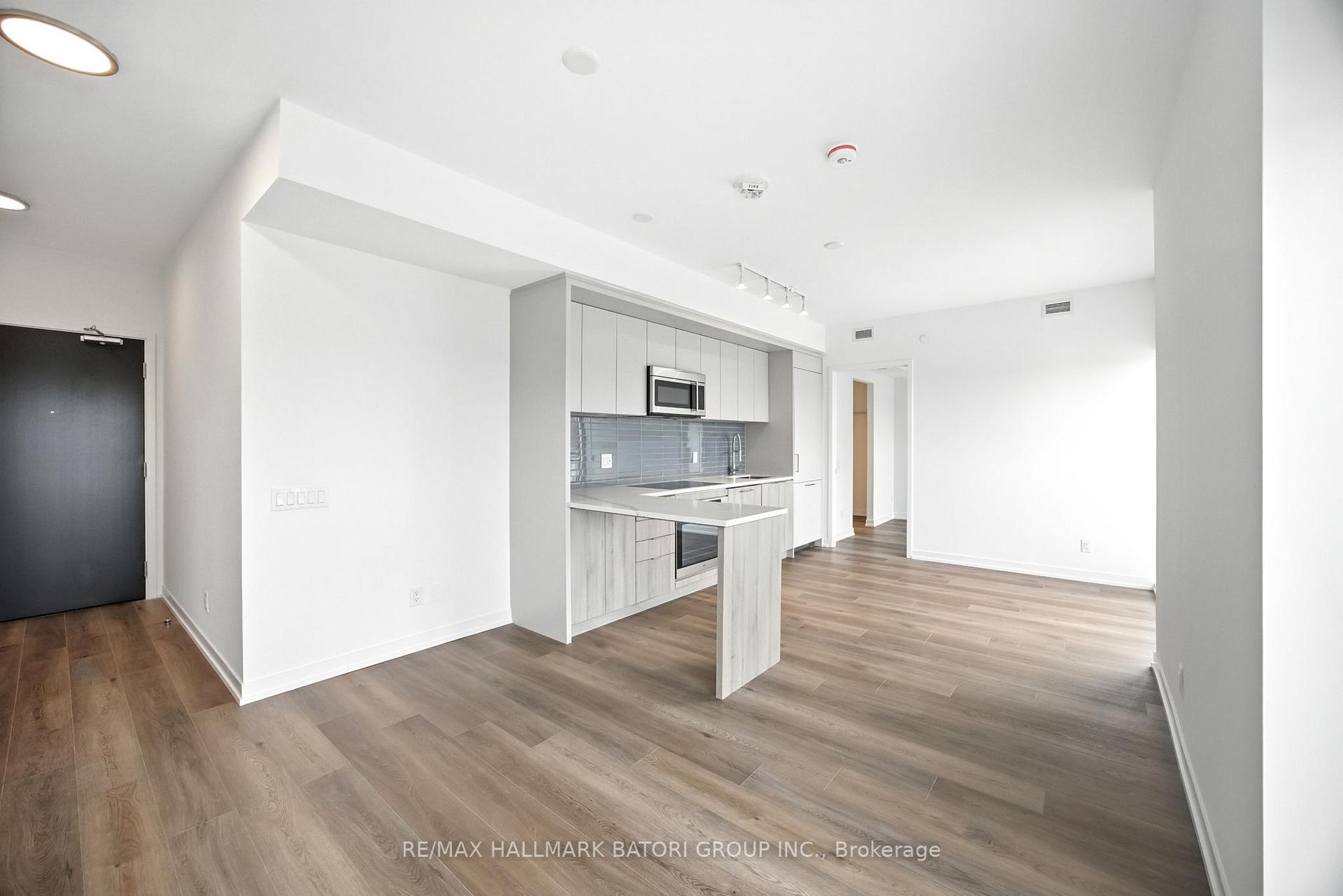 Photo 12 of Unit 801, 863 St. Clair Avenue W, Toronto, Wychwood — HOMEH